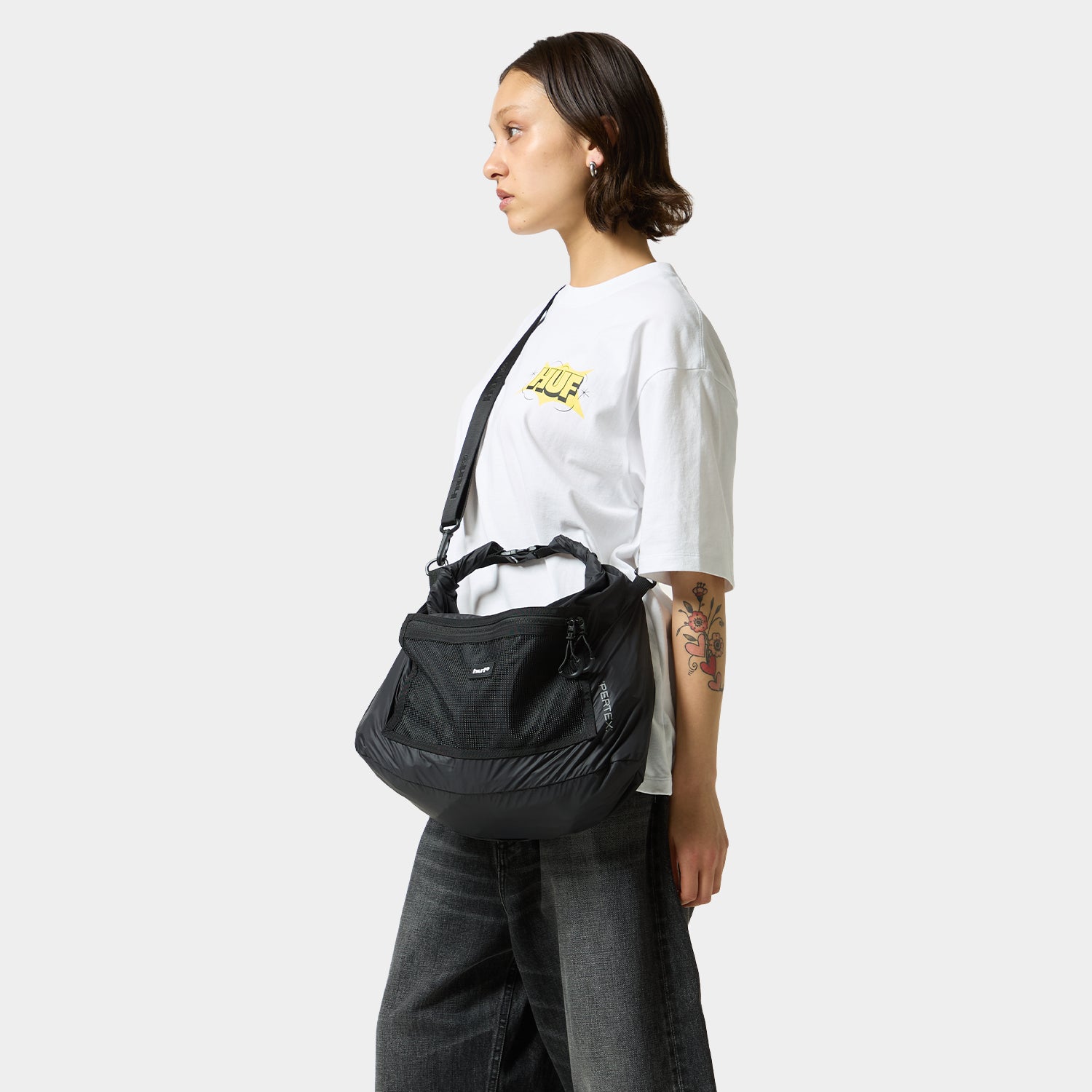 HUF (ハフ) Worldwide JP /BAGS(バッグ)/ PERTEX® ROLL TOP SHOULDER商品 / BLACK