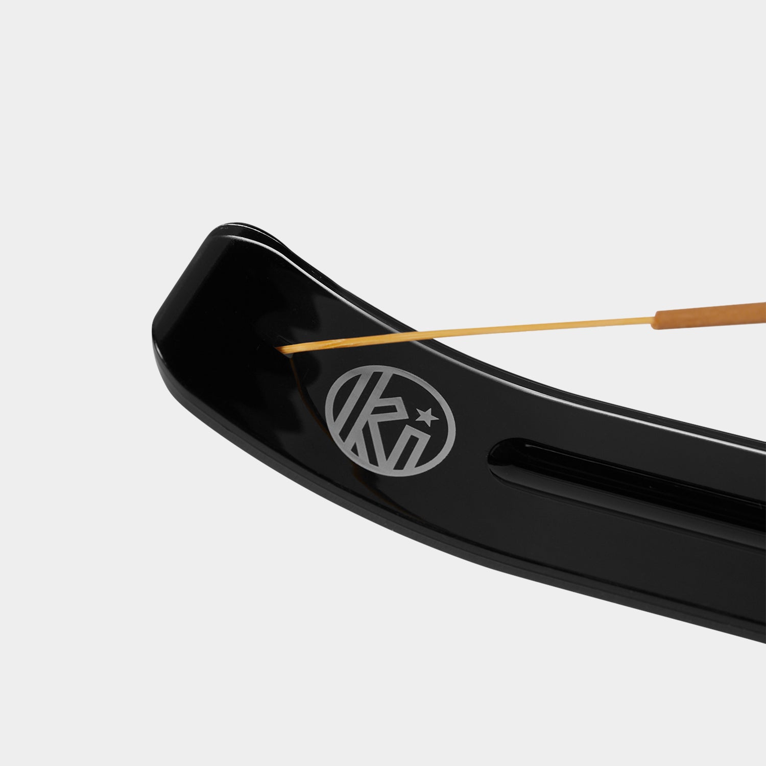 HUF (ハフ) Worldwide JP /OTHERS(その他アクセサリー)/ HUF X KUUMBA INTERNATIONAL KUUMBA ACRYLIC INCENSE TRAY HOLDER商品 / BLACK