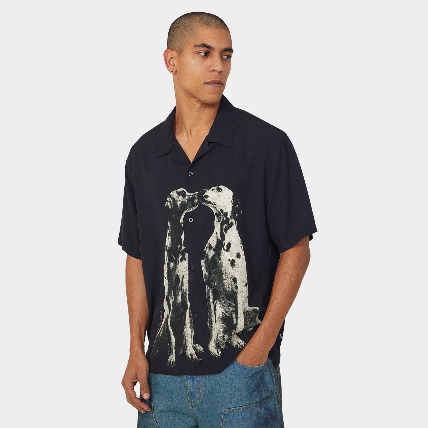 HUF (ハフ) Worldwide JP /TOPS & SHIRTS(トップス&シャツ)/ DOGGED RESORT SHIRT商品 / BLACK