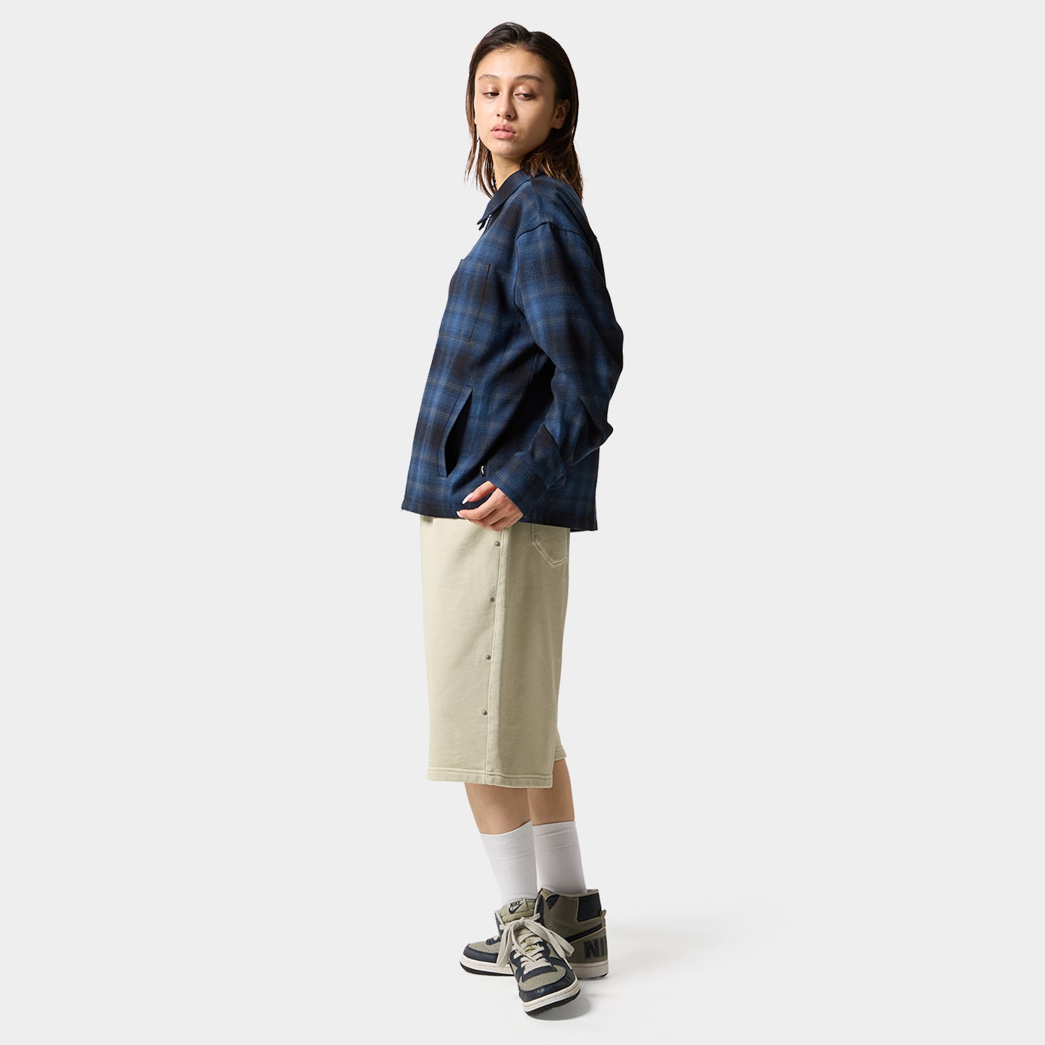 HUF (ハフ) Worldwide JP /TOPS & SHIRTS(トップス&シャツ)/ 89 OUTLINE PLAID ZIP SHIRT商品 / BLACK