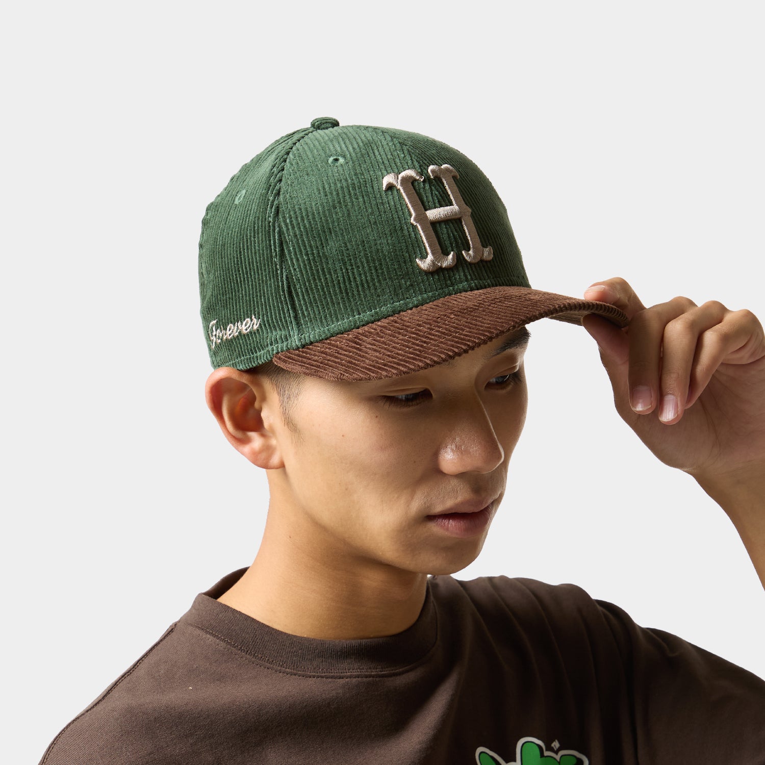 HUF (ハフ) Worldwide JP /HATS & BEANIES(ハット&ビーニー)/ NEW ERA® CLASSIC H CORDUROY HAT商品 / DK GREEN