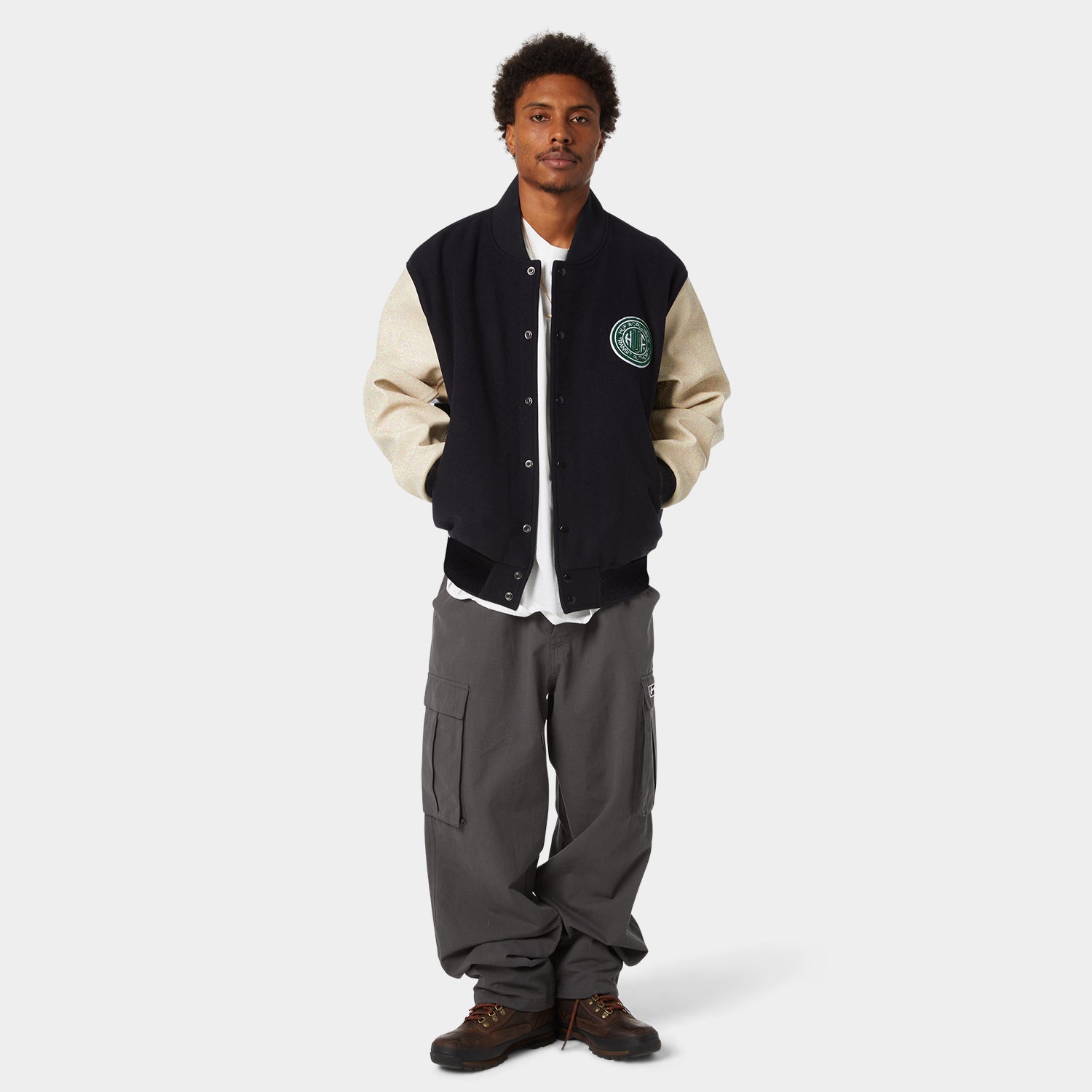 HUF (ハフ) Worldwide JP /JACKETS(ジャケット)/ GLOBAL TRANSIT VARSITY JACKET商品 / NAVY