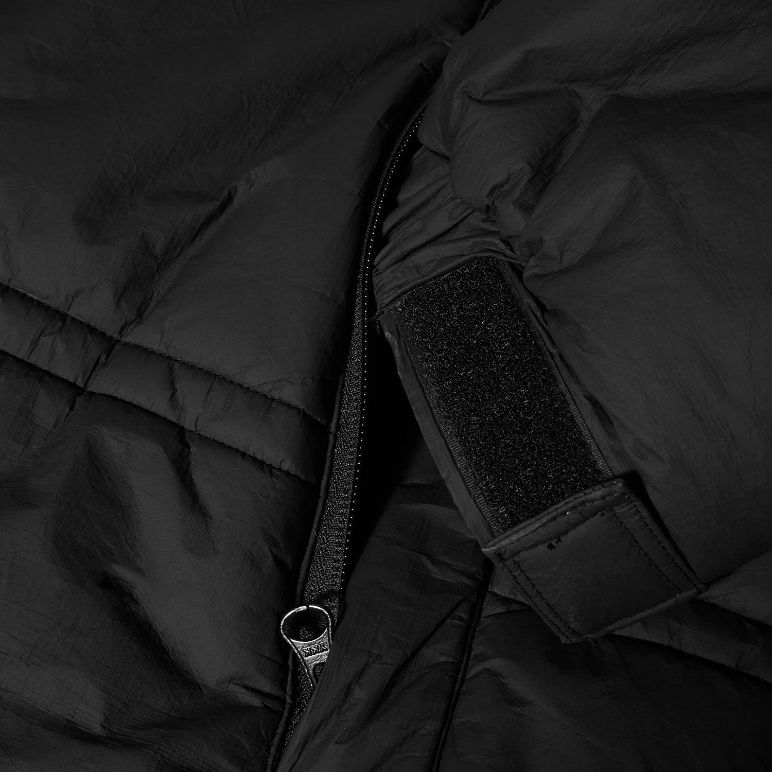 HUF (ハフ) Worldwide JP /JACKETS(ジャケット)/ 89 TYVEK PUFFER商品 / BLACK