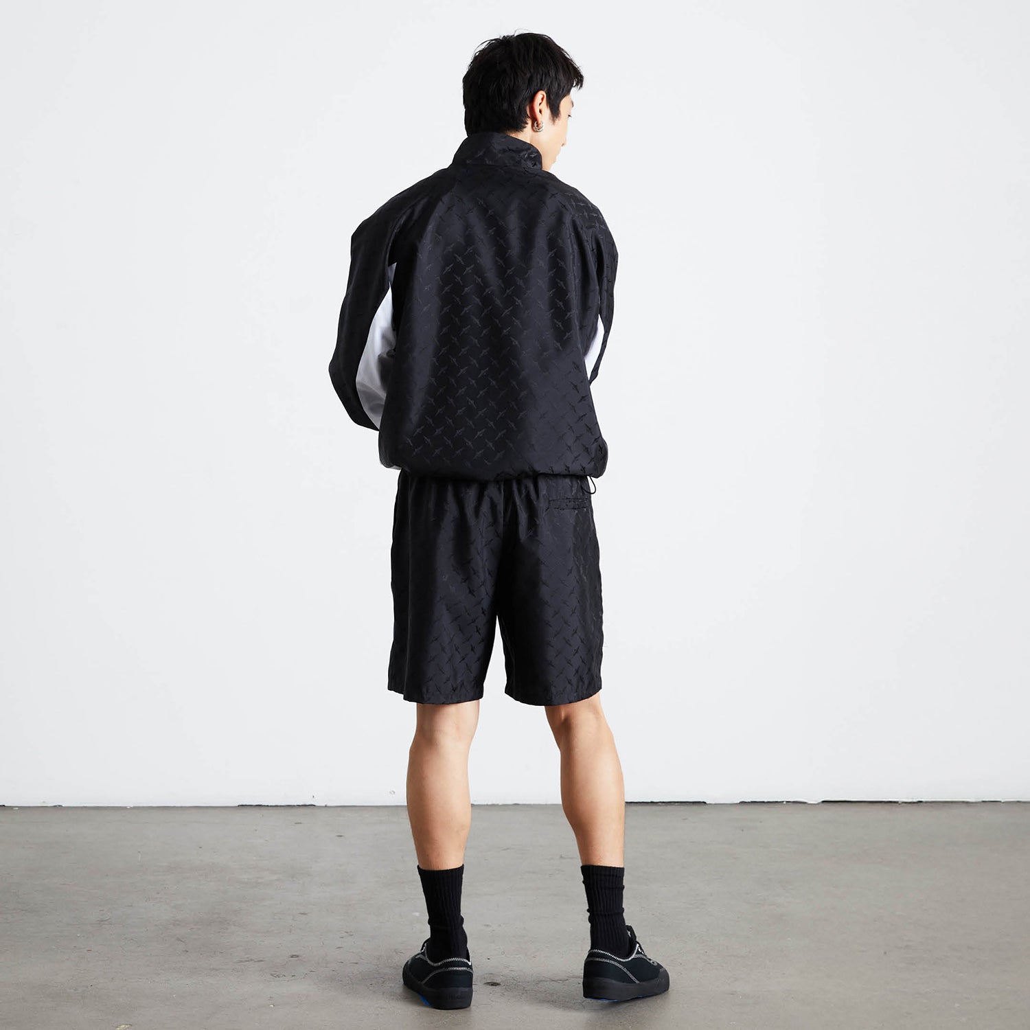 HUF (ハフ) Worldwide JP /JACKETS(ジャケット)/ HUF FC WINDBREAKER商品 / BLACK