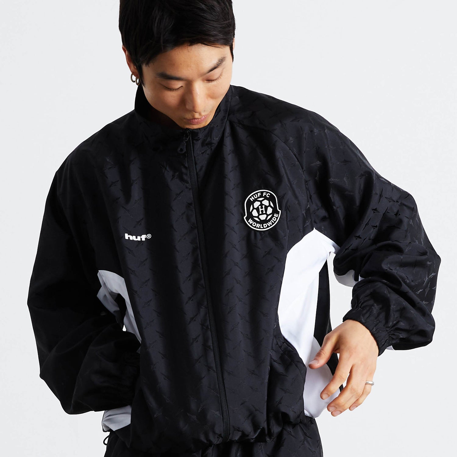 HUF (ハフ) Worldwide JP /JACKETS(ジャケット)/ HUF FC WINDBREAKER商品 / BLACK