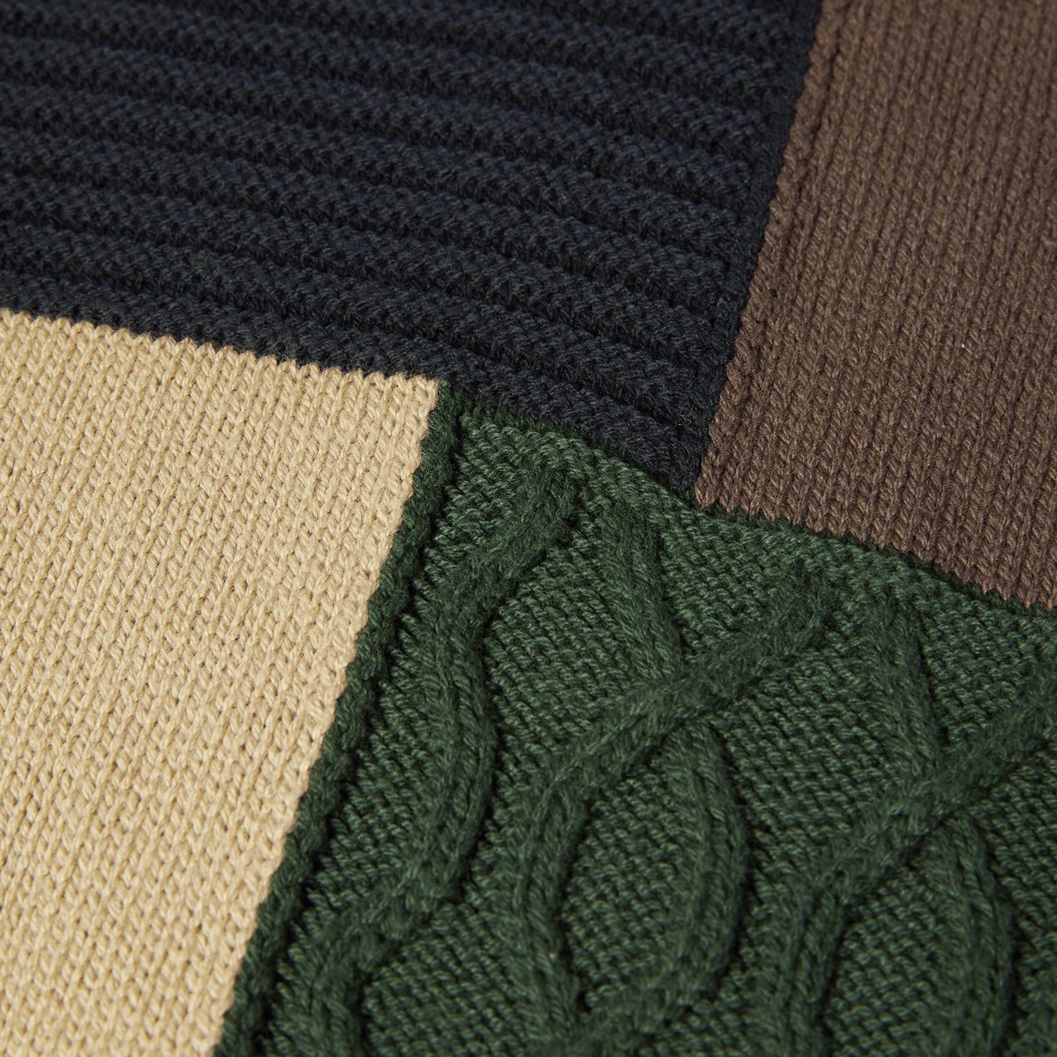 HUF (ハフ) Worldwide JP /KNITS & SWEATERS(ニット&セーター)/ COLUMBIA CABLE KNIT SWEATER商品 / MULTI