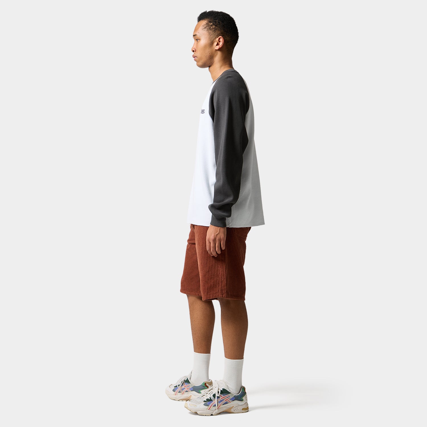 HUF (ハフ) Worldwide JP /TOPS & SHIRTS(トップス&シャツ)/ 89 OUTLINE LS RAGLAN商品 / BLACK