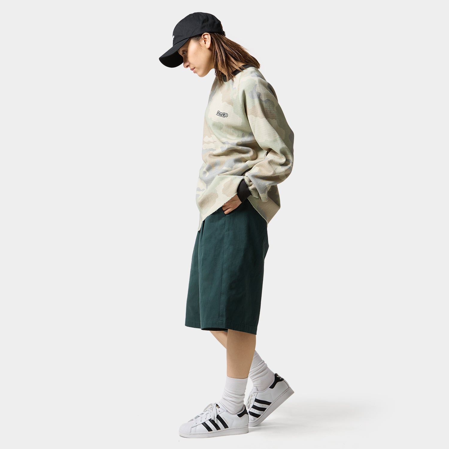 HUF (ハフ) Worldwide JP /TOPS & SHIRTS(トップス&シャツ)/ 89 OUTLINE LS RAGLAN商品 / BLACK