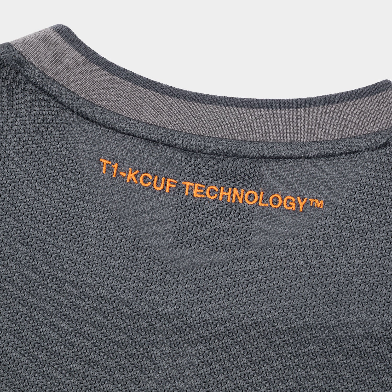 HUF (ハフ) Worldwide JP /TOPS & SHIRTS(トップス&シャツ)/ HUF eightynine FOOTBALL TOP商品 / NAVY