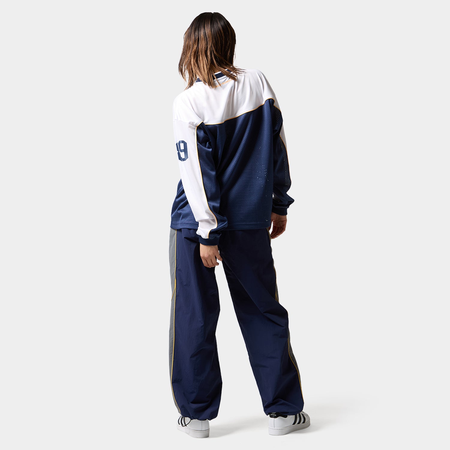 HUF (ハフ) Worldwide JP /TOPS & SHIRTS(トップス&シャツ)/ HUF eightynine FOOTBALL TOP商品 / NAVY