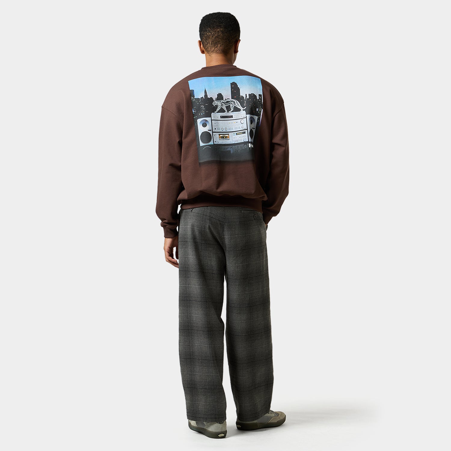 HUF (ハフ) Worldwide JP /KNITS & SWEATERS(ニット&セーター)/ MIDNIGHT RADIO CREW商品 / BLACK