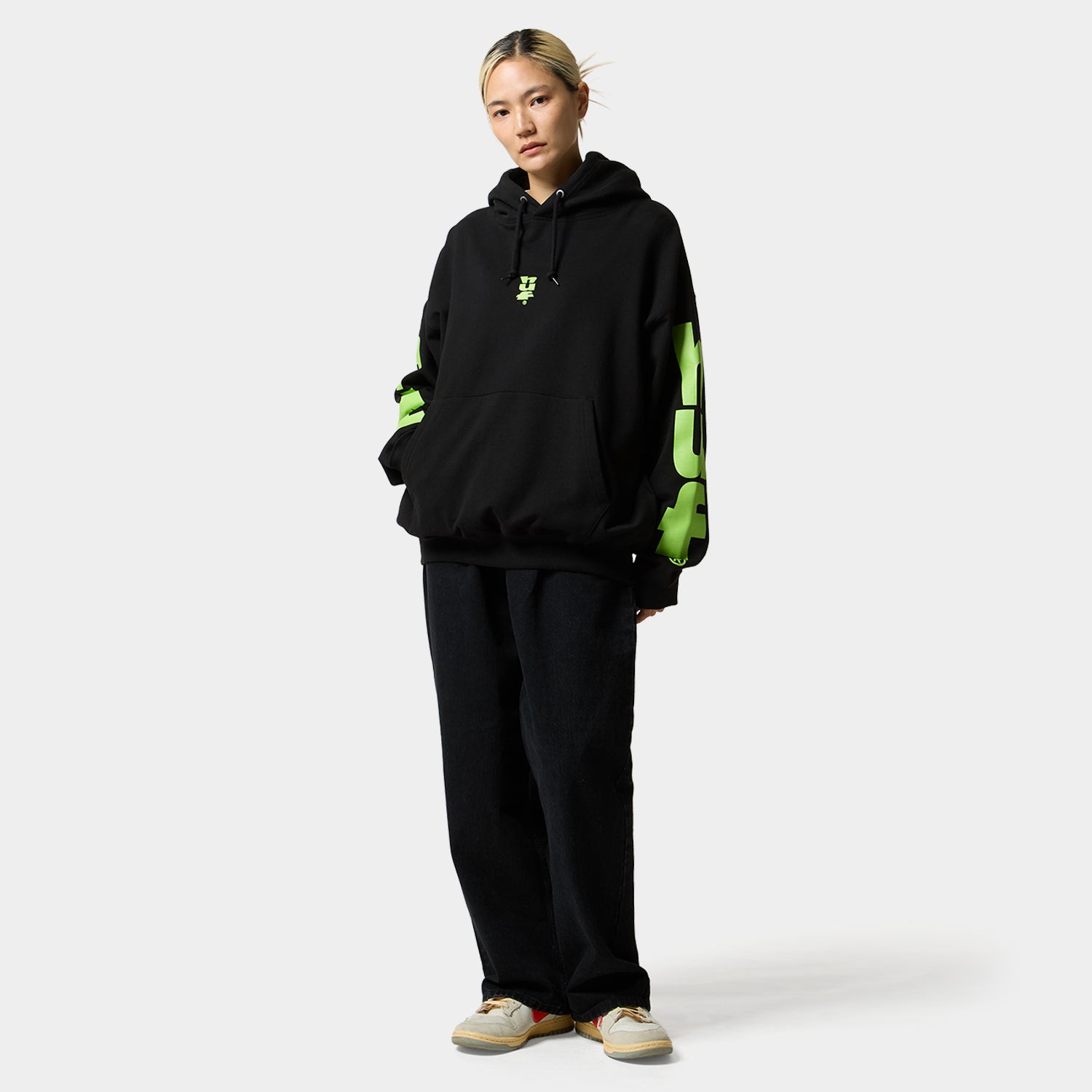 HUF (ハフ) Worldwide JP /HOODIES(パーカー)/ 【オンラインストア限定】MEGABLAST HOODIE商品 / BLACK