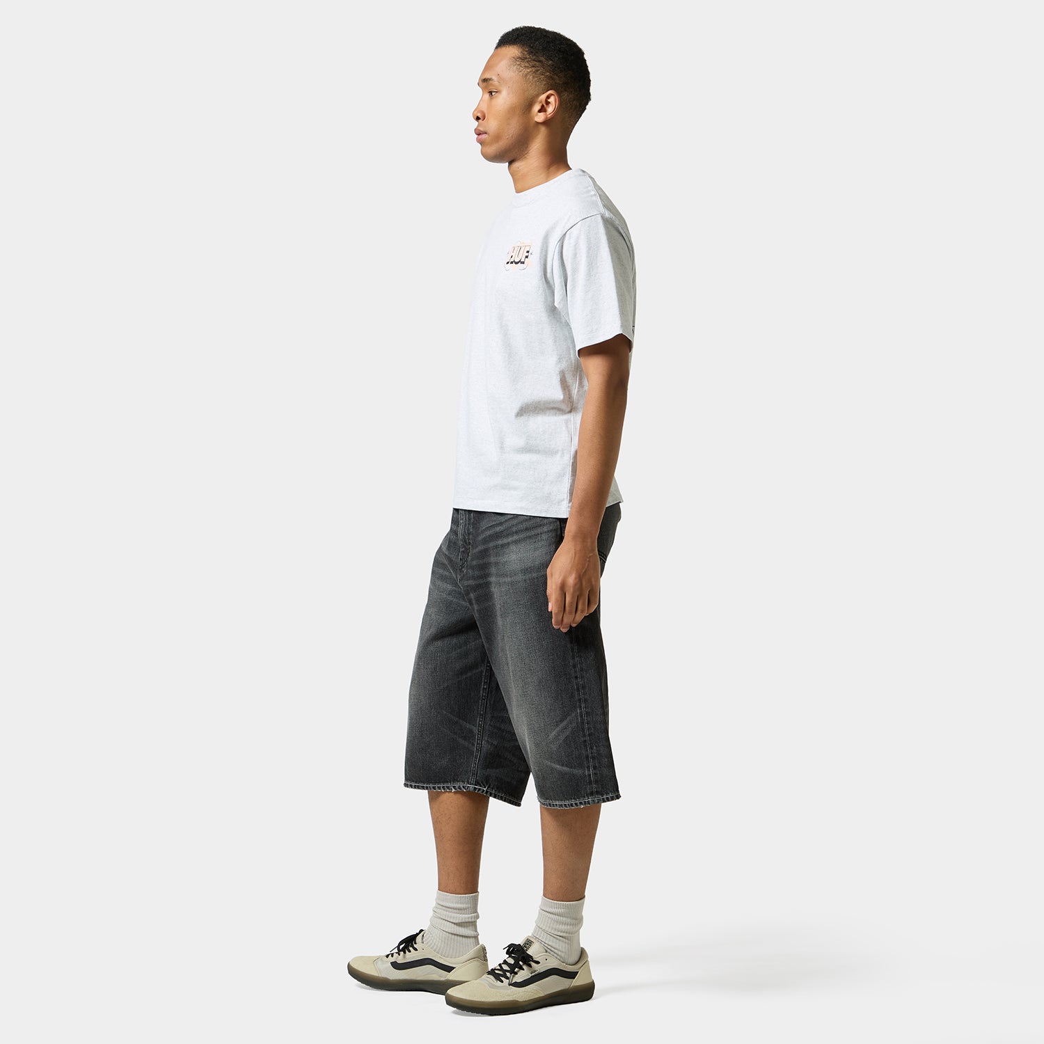 HUF (ハフ) Worldwide JP /T-SHIRTS(Tシャツ)/ YADAMEAN TEE商品 / NAVY