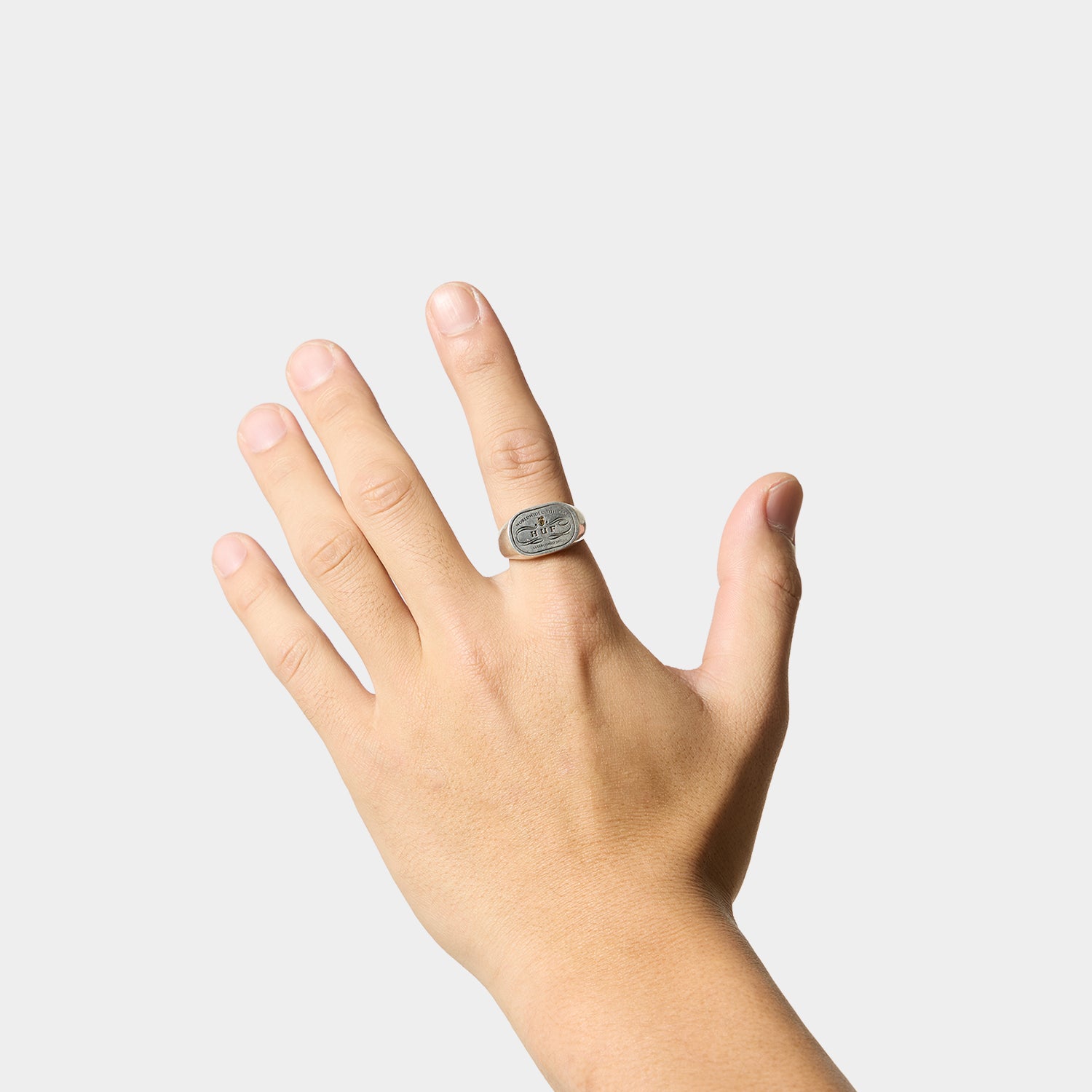 HUF (ハフ) Worldwide JP /JEWELRY（ジュエリー）/ WORLDWIDE CLOTHIERS SIGNET RING商品 / SILVER