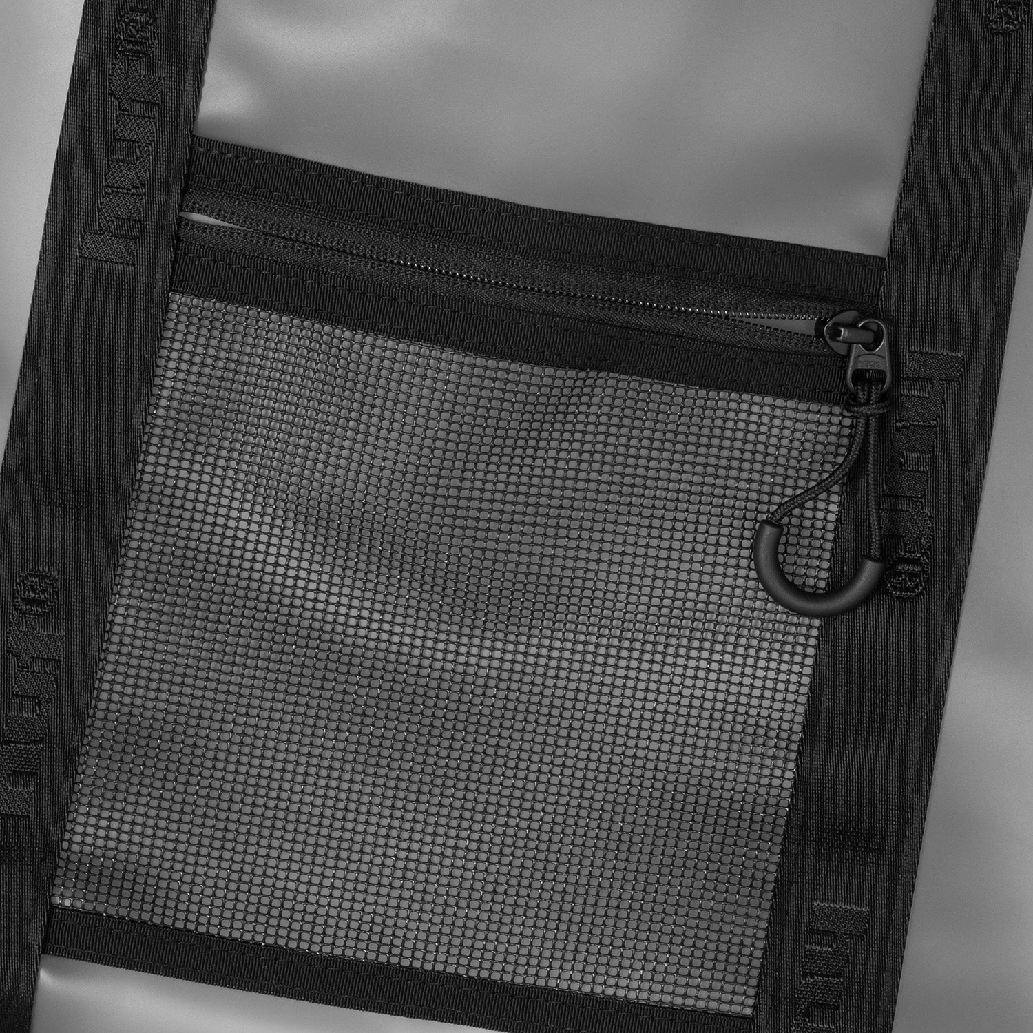 HUF (ハフ) Worldwide JP /BAGS（バッグ）/ MERCER TRANSPARENT 2WAY TOTE商品 / BLACK