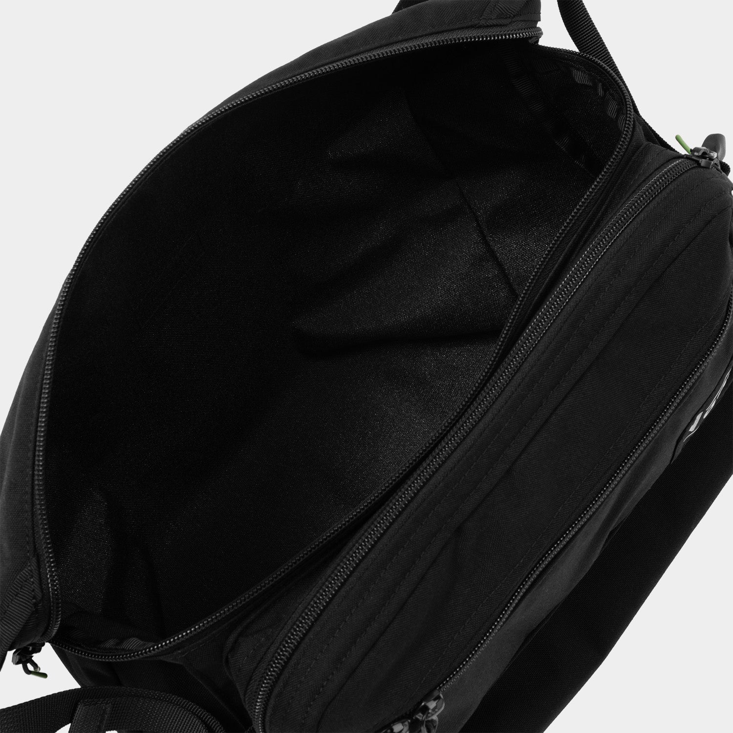 HUF (ハフ) Worldwide JP /BAGS（バッグ）/ HUF X VAGA MAGIC POCKET商品 / BLACK