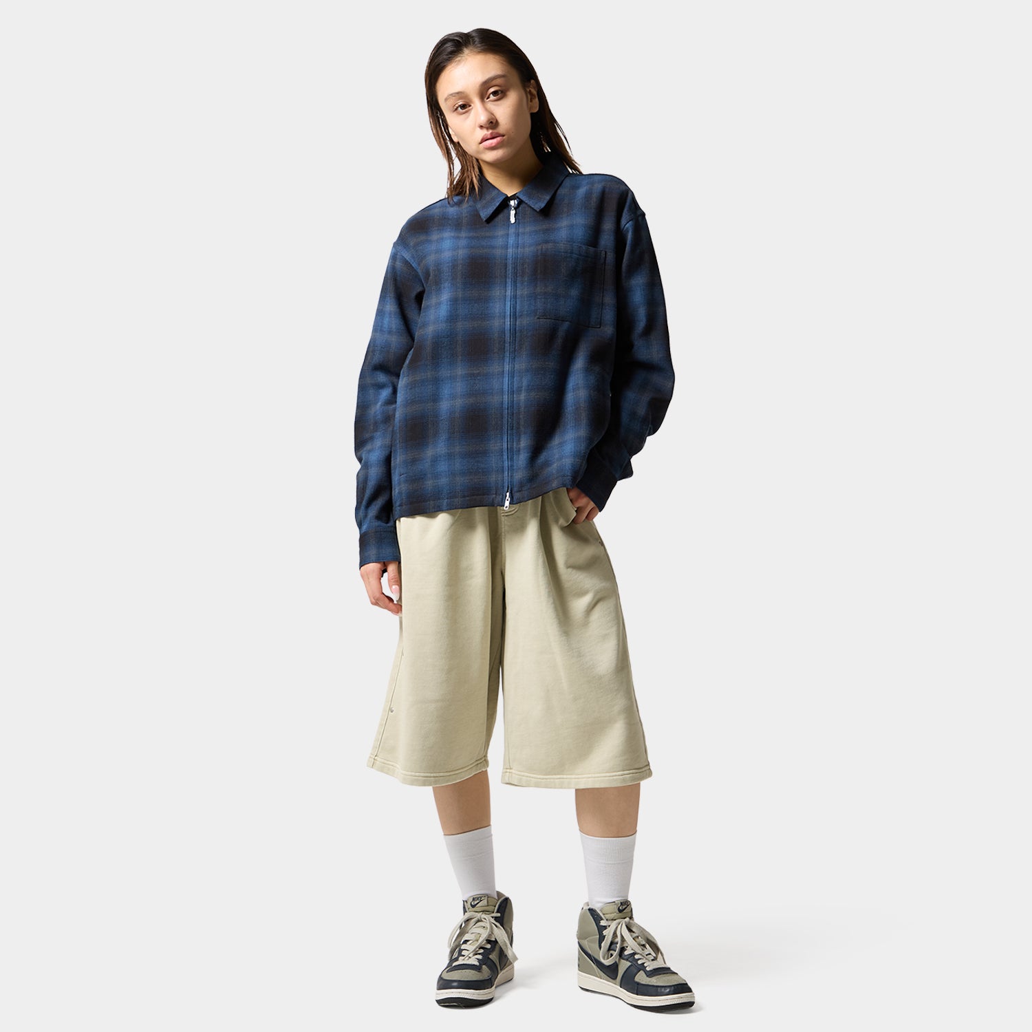 HUF (ハフ) Worldwide JP /TOPS & SHIRTS（トップス&シャツ）/ 89 OUTLINE PLAID ZIP SHIRT商品 / BLACK