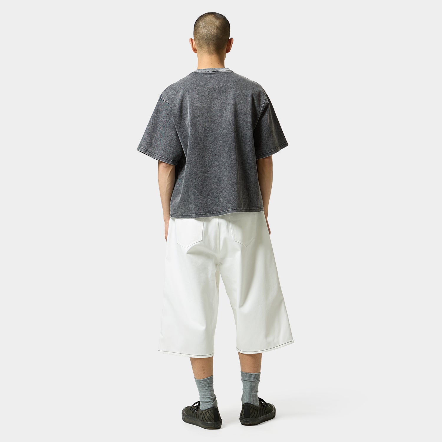 HUF (ハフ) Worldwide JP /TOPS & SHIRTS（トップス&シャツ）/ 89 OVAL CREW商品 / BLACK