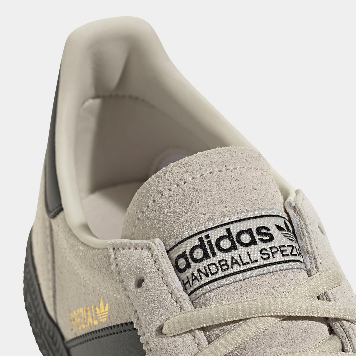 HUF (ハフ) Worldwide JP /FOOTWEAR（スニーカー）/ ADIDAS HANDBALL SPEZIAL商品 / BLACK