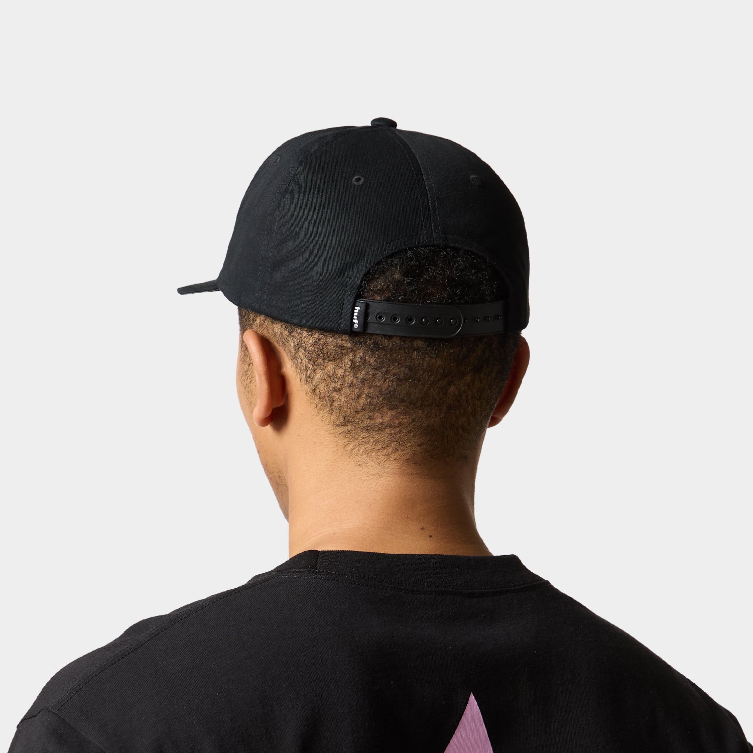 HUF (ハフ) Worldwide JP /HATS ＆ BEANIES（ハット&ビーニー）/ CLASSIC ARCH SNAPBACK商品 / BLACK/WHITE