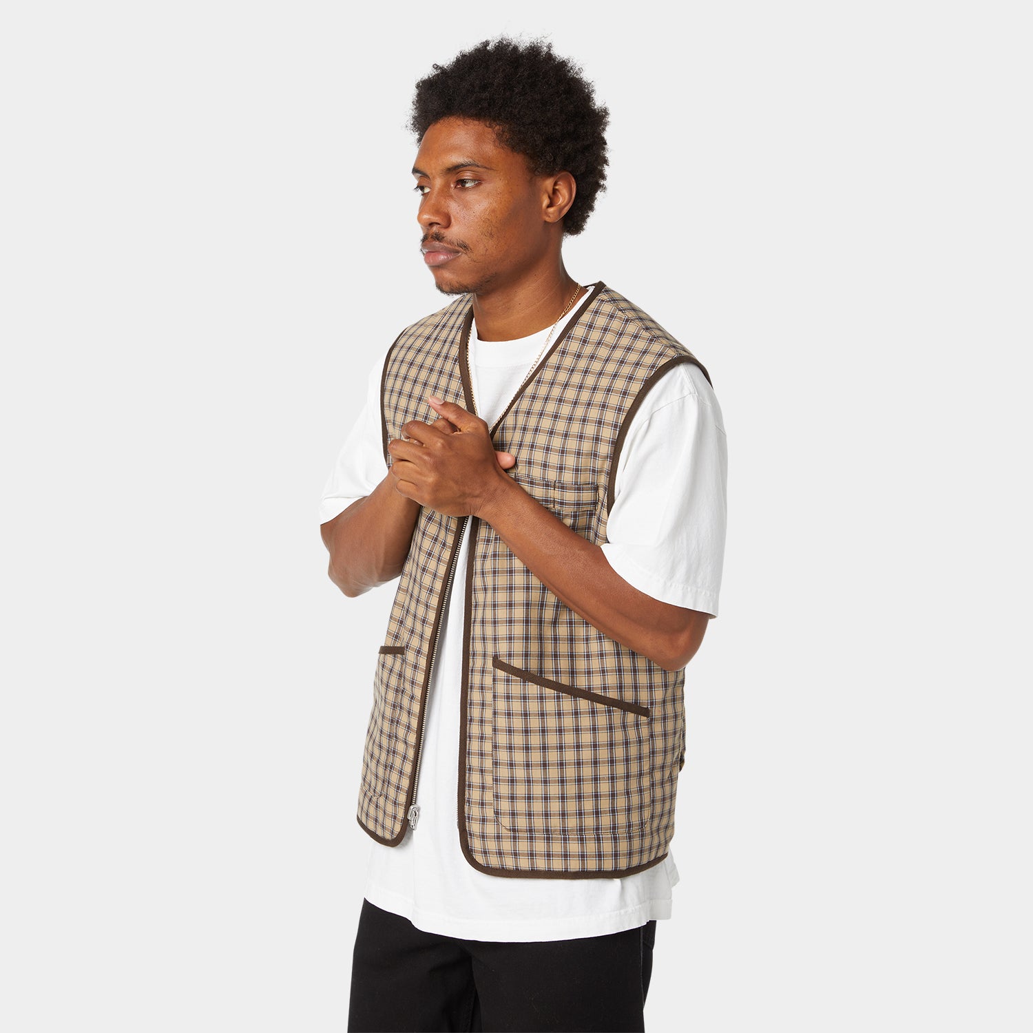 HUF (ハフ) Worldwide JP /JACKETS（ジャケット）/ POYNTER REVERSIBLE VEST商品 / BLACK