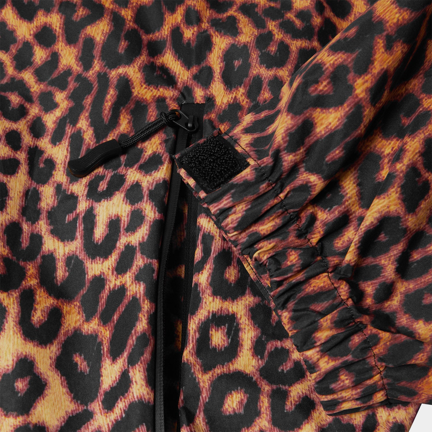 HUF (ハフ) Worldwide JP /JACKETS（ジャケット）/ RAINIER PRINTED SHELL JACKET商品 / BROWN
