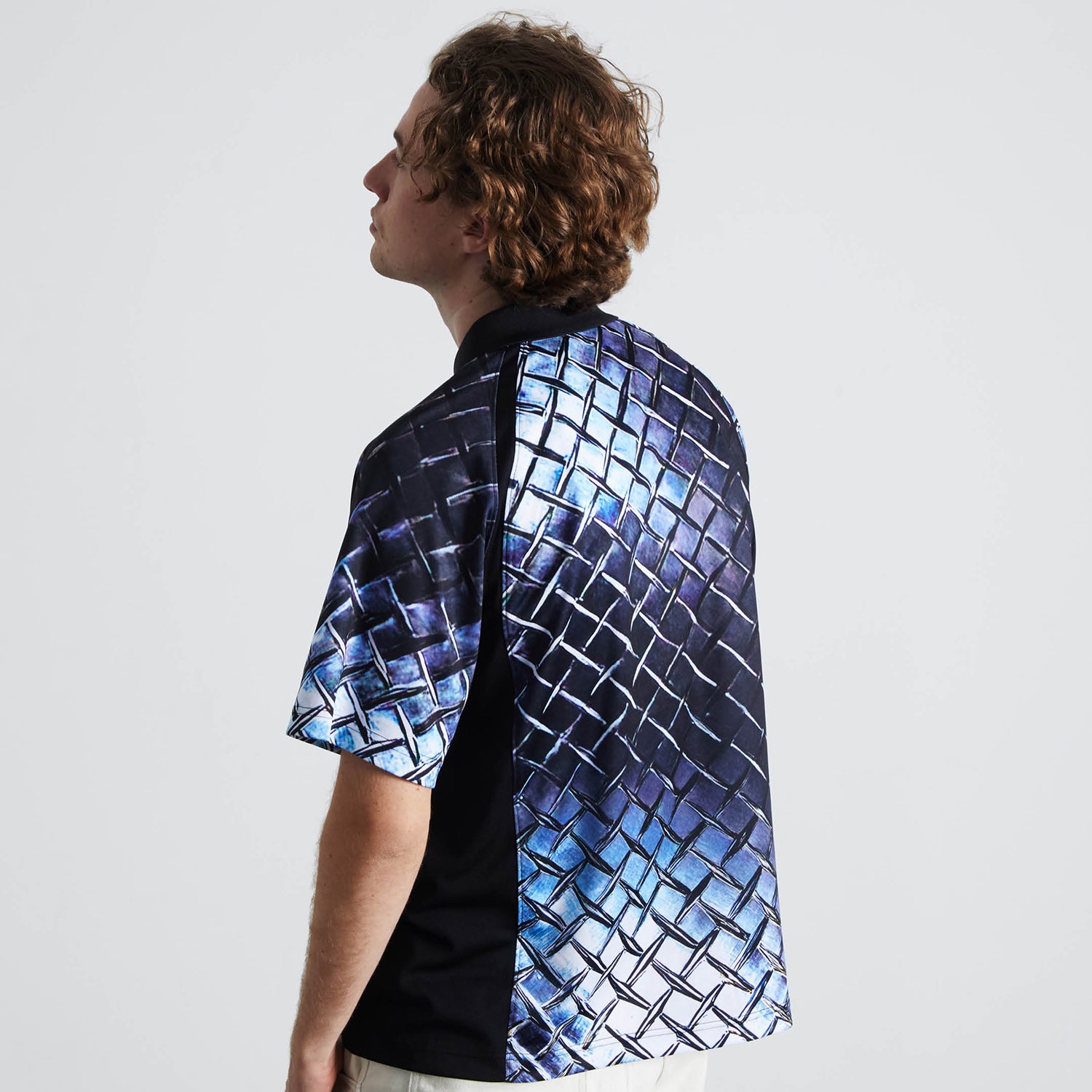 HUF (ハフ) Worldwide JP /TOPS & SHIRTS（トップス&シャツ）/ DIAMOND PLATE JERSEY商品 / BLACK