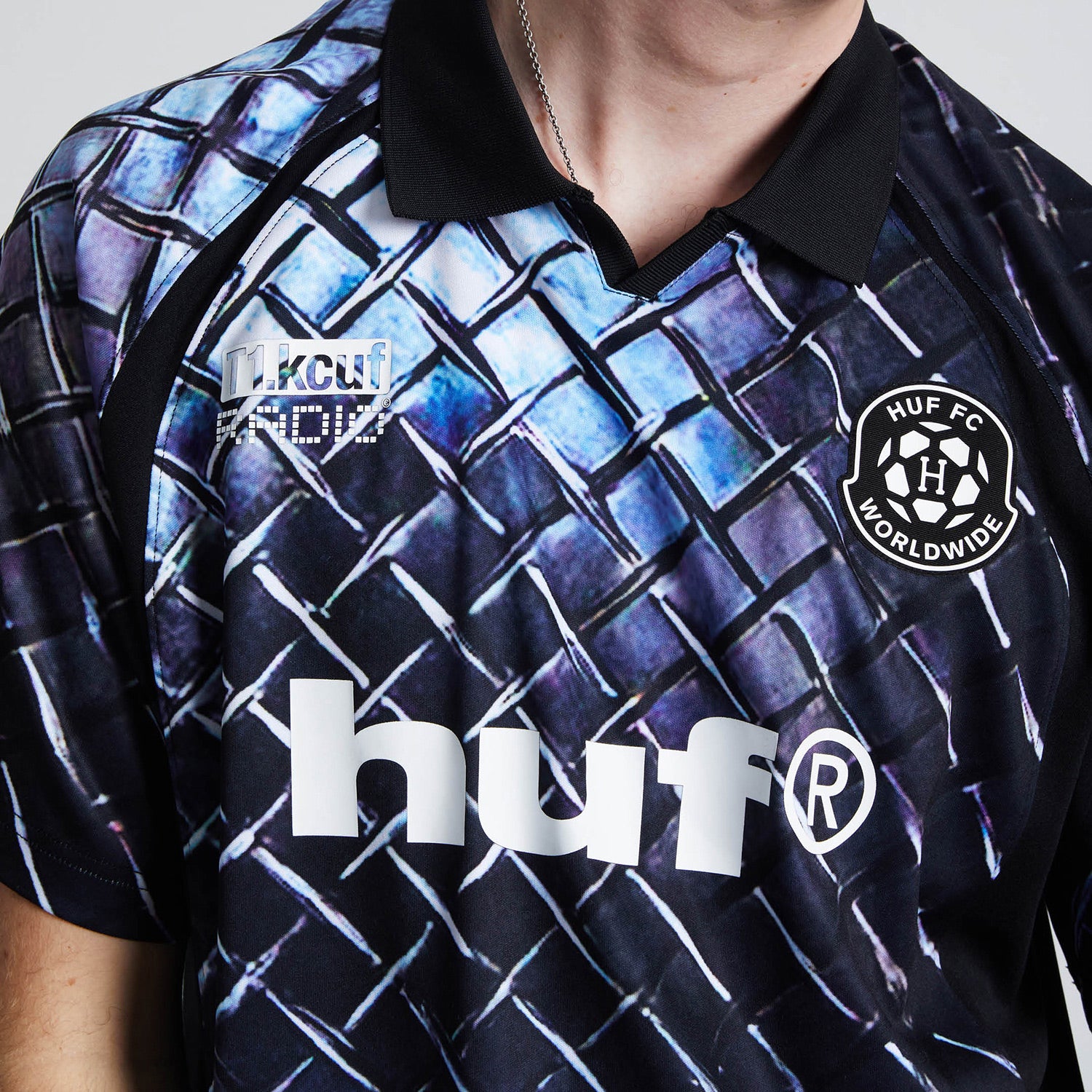HUF (ハフ) Worldwide JP /TOPS & SHIRTS（トップス&シャツ）/ DIAMOND PLATE JERSEY商品 / BLACK