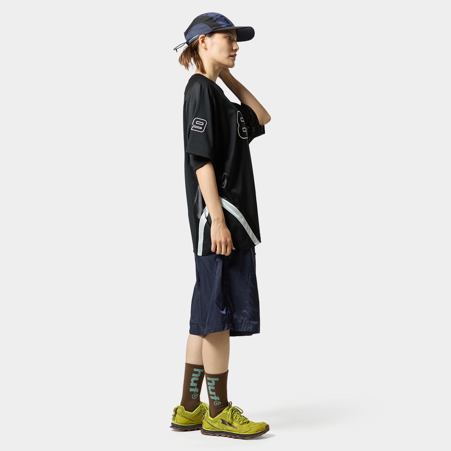 HUF (ハフ) Worldwide JP /TOPS & SHIRTS（トップス&シャツ）/ CROSS CONDITIONS FOOTBALL CREW商品 / BLACK
