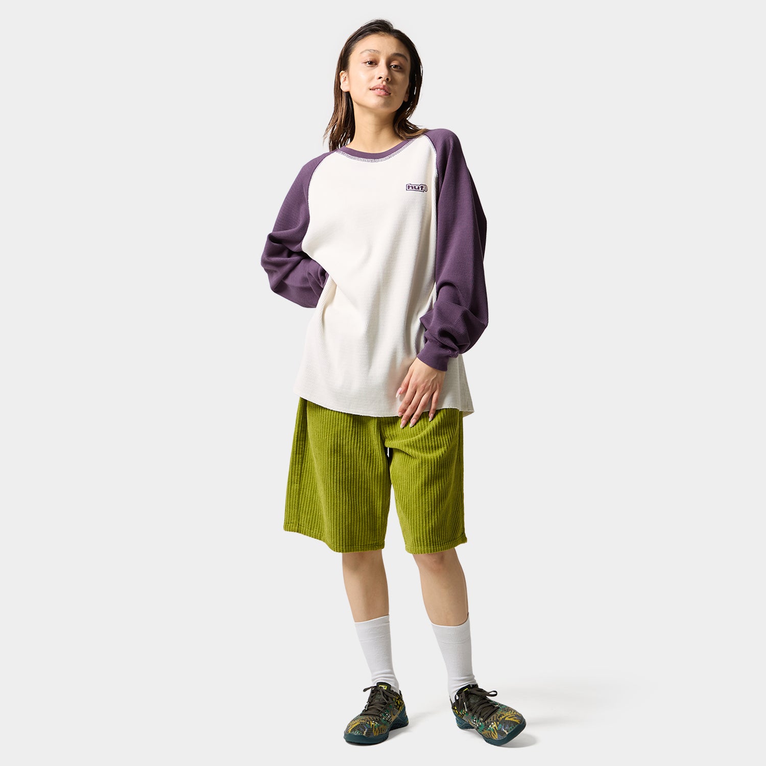 HUF (ハフ) Worldwide JP /TOPS & SHIRTS（トップス&シャツ）/ 89 OUTLINE LS RAGLAN商品 / BLACK