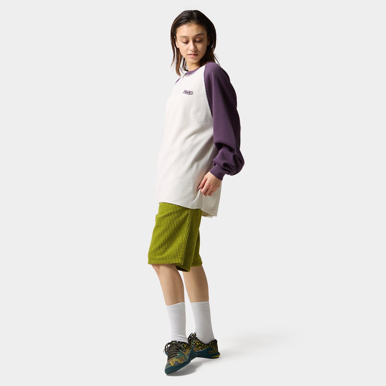 HUF (ハフ) Worldwide JP /TOPS & SHIRTS（トップス&シャツ）/ 89 OUTLINE LS RAGLAN商品 / BLACK