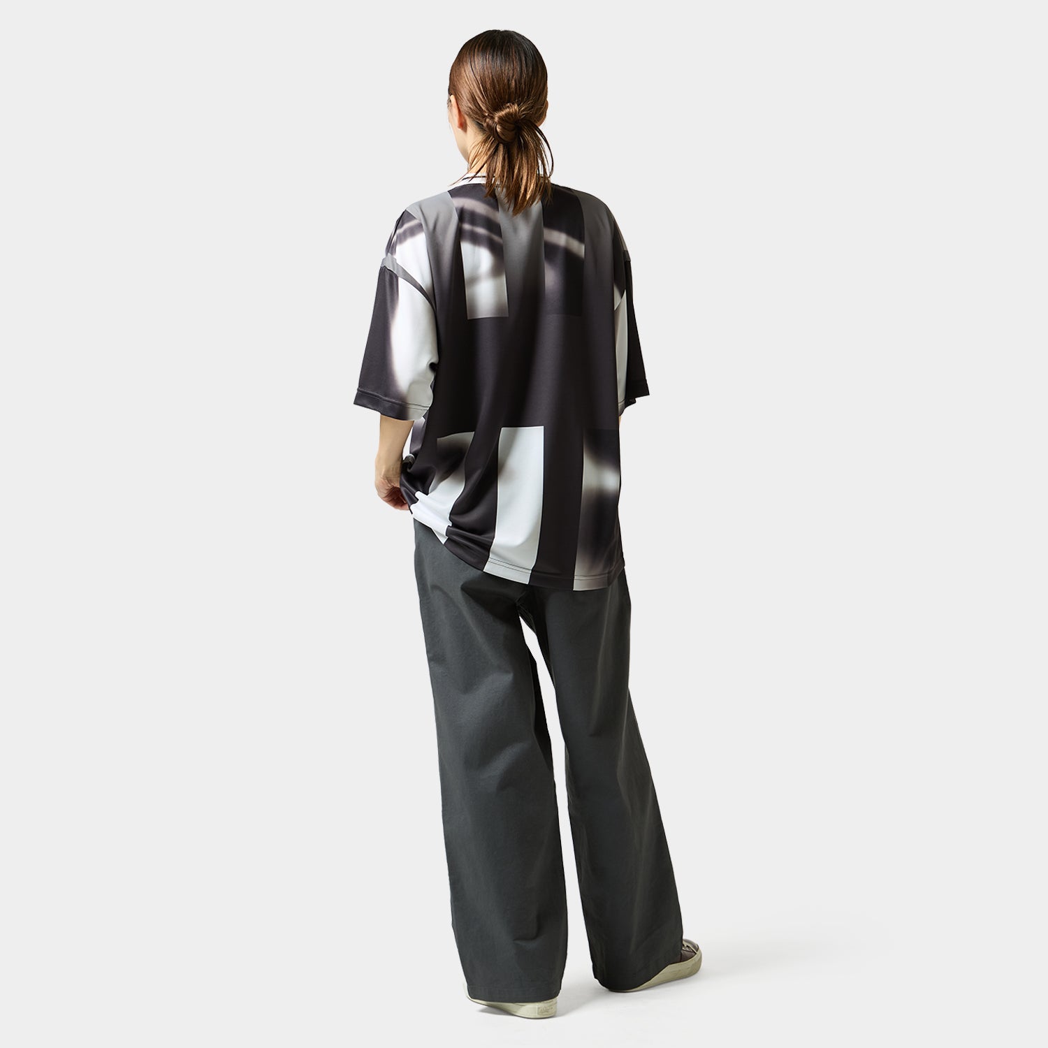 HUF (ハフ) Worldwide JP /TOPS & SHIRTS（トップス&シャツ）/ HUF X UMBRO STRIPE JERSEY商品 / BLACK