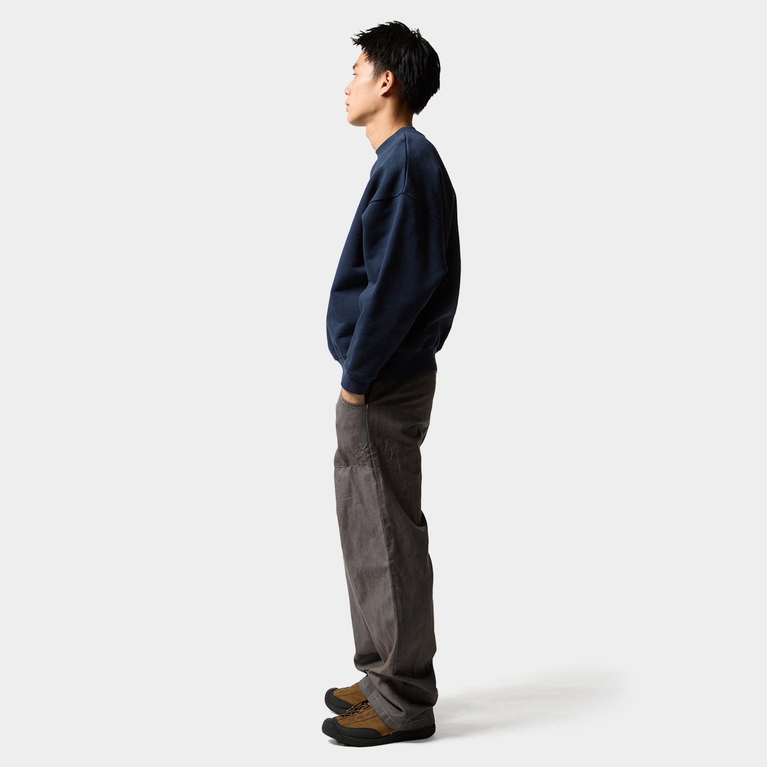 HUF (ハフ) Worldwide JP /SWEATSHIRTS（スウェットシャツ）/ HUF X EVISEN SUSHI CREW FLEECE商品 / NAVY