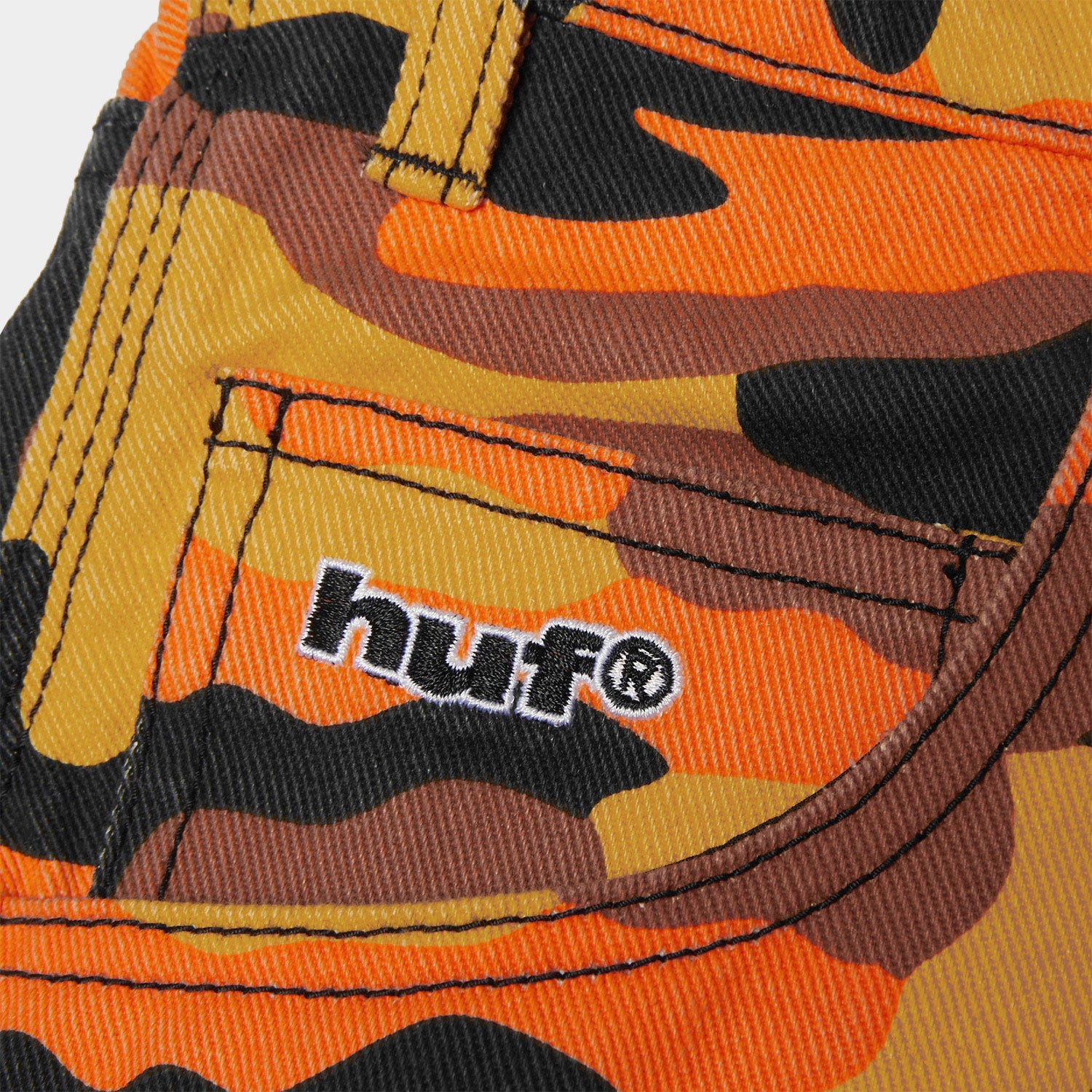 HUF (ハフ) Worldwide JP /SHORTS（ショーツ）/ KINDA LOOSE DOUBLE KNEE CAMO SHORT商品 / LAVA