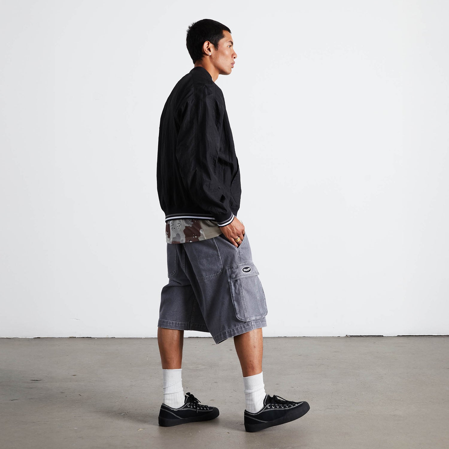 HUF (ハフ) Worldwide JP /SHORTS（ショーツ）/ OVAL DENIM CARGO SHORT商品 / INDIGO
