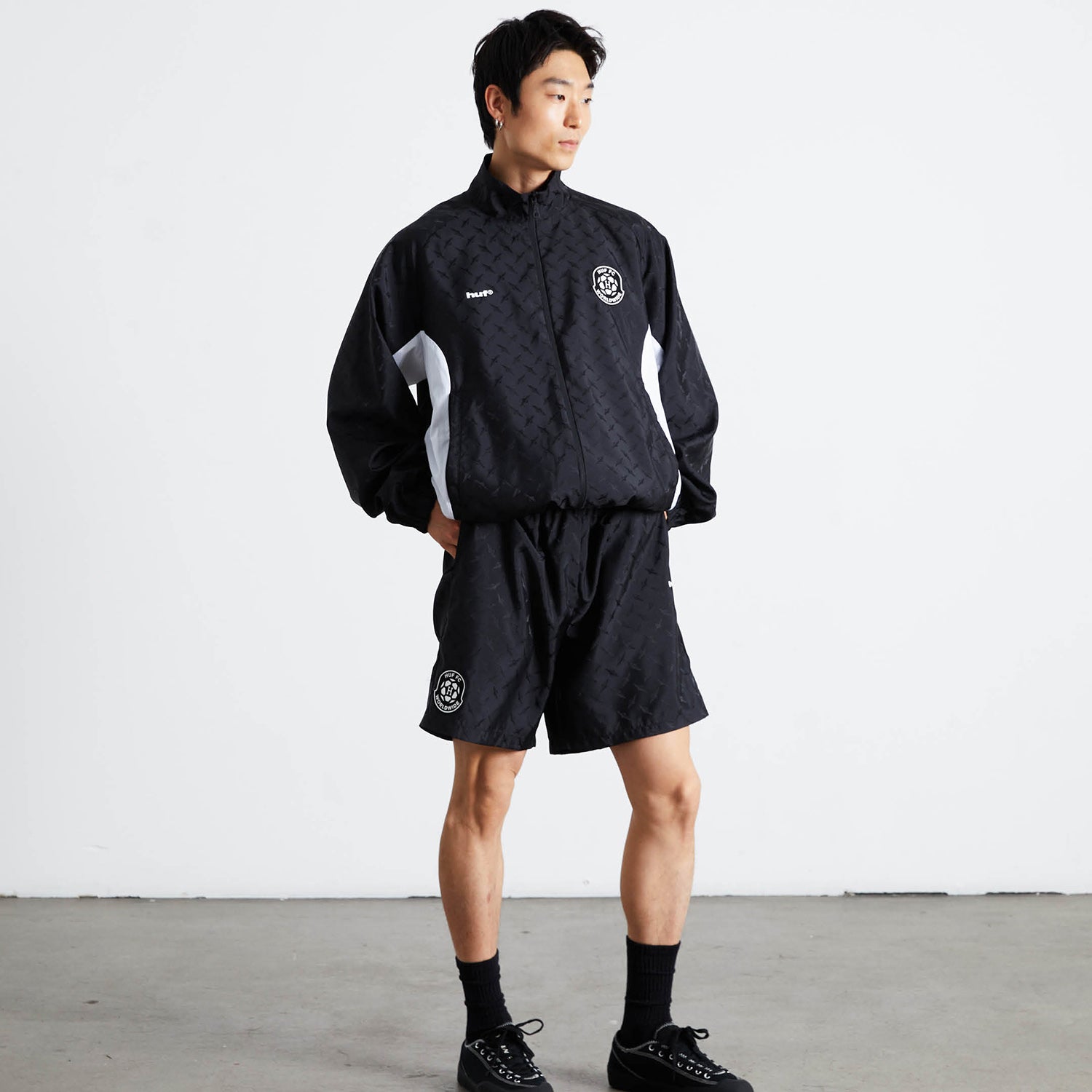 HUF (ハフ) Worldwide JP /SHORTS（ショーツ）/ HUF FC EASY SHORT商品 / BLACK