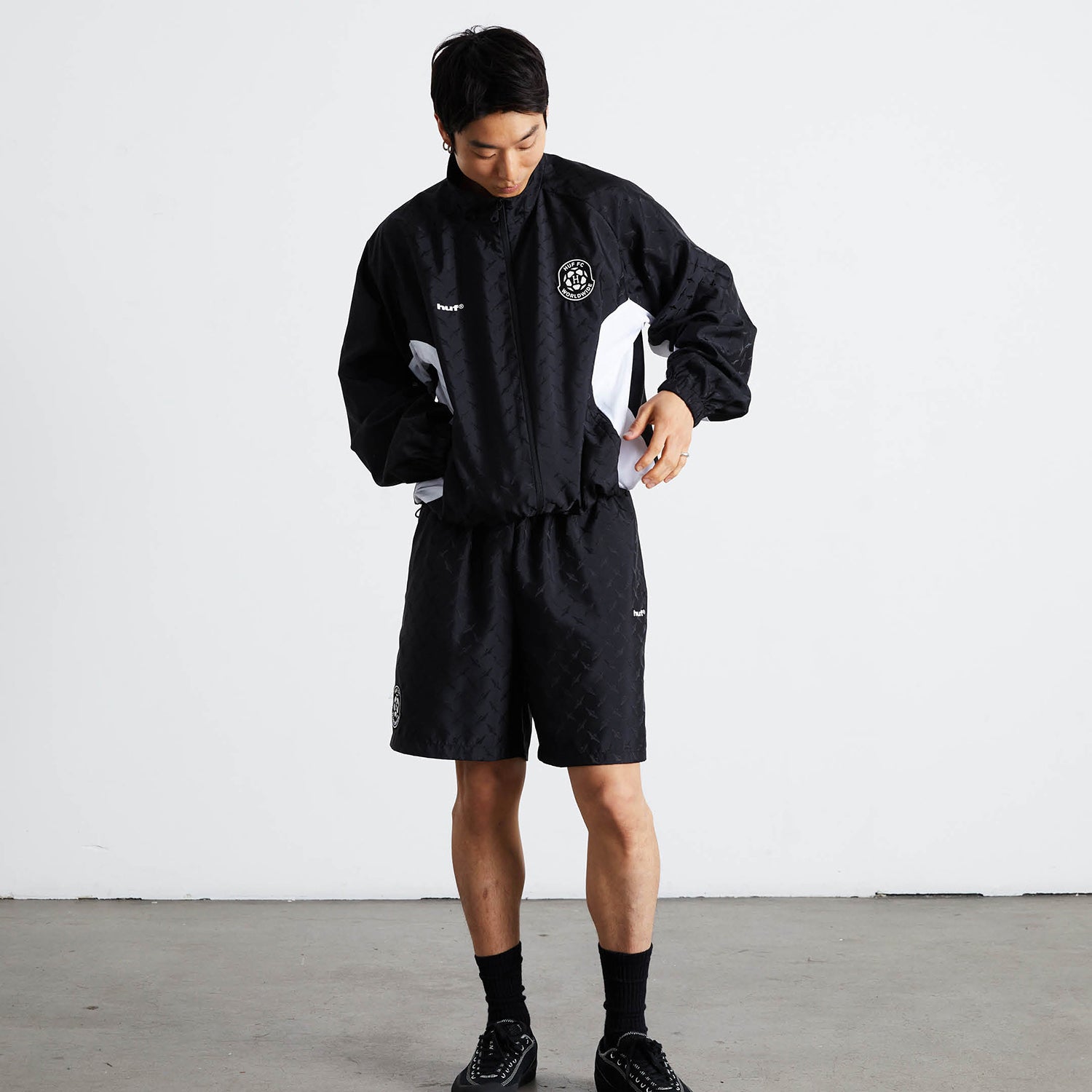 HUF (ハフ) Worldwide JP /SHORTS（ショーツ）/ HUF FC EASY SHORT商品 / BLACK