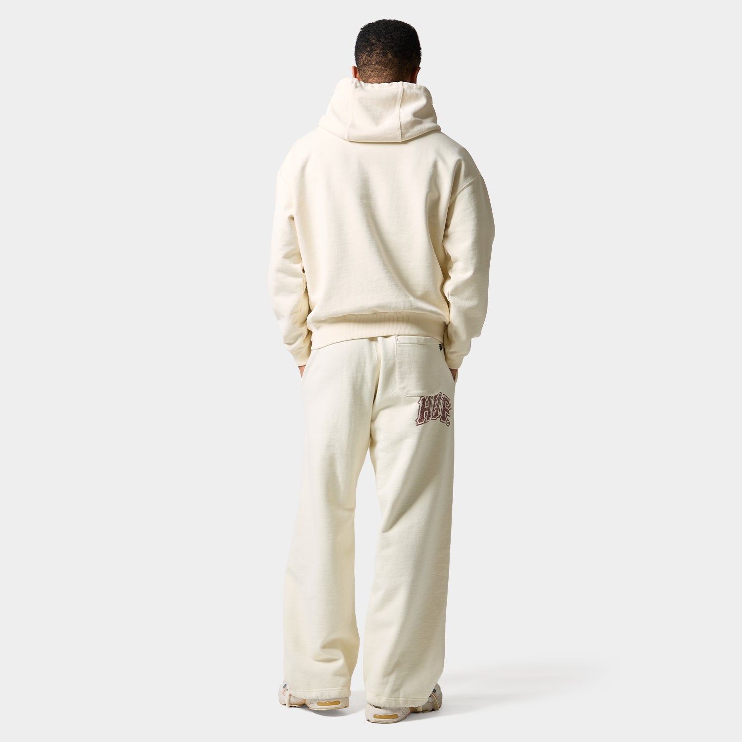HUF (ハフ) Worldwide JP /PANTS（パンツ）/ CLASSIC ARCH FLEECE PANT商品 / BLEACH
