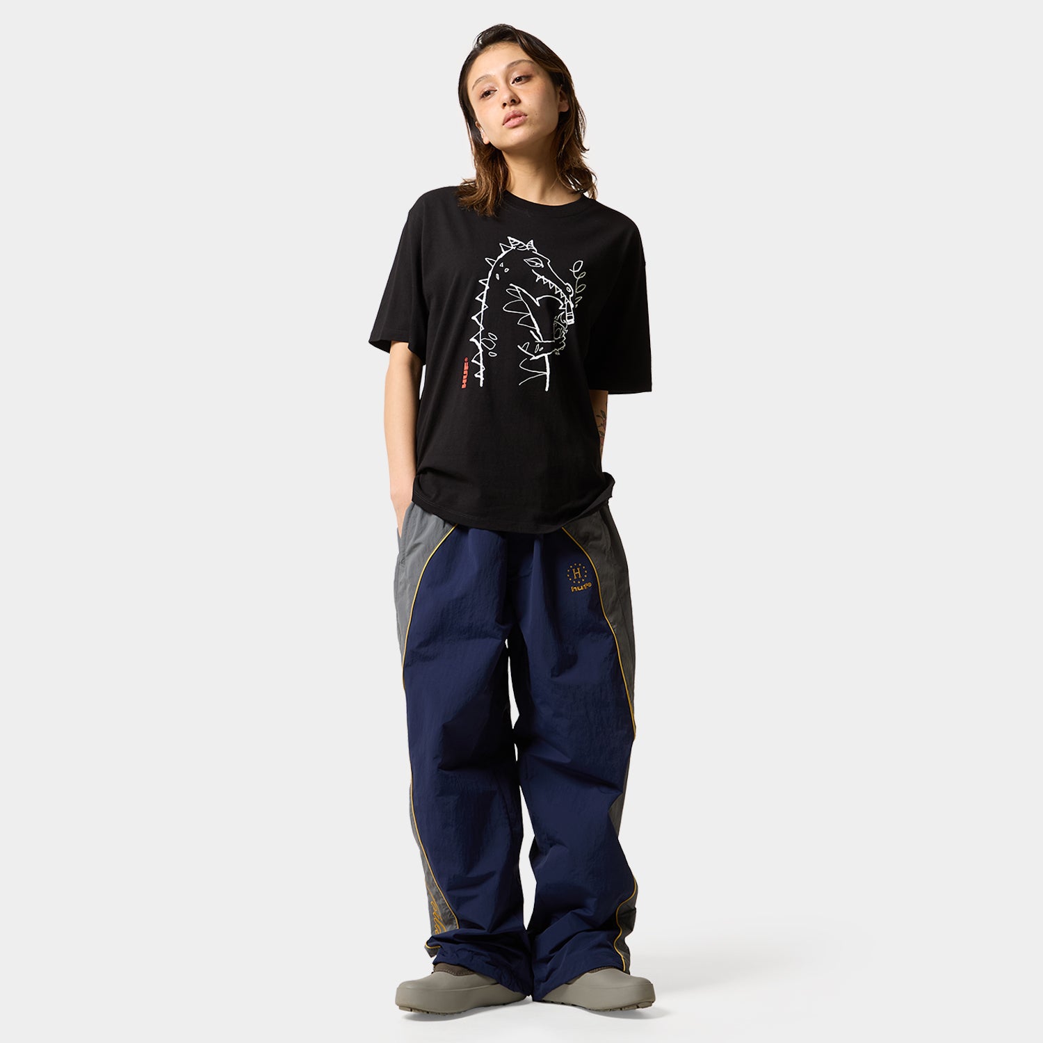 HUF (ハフ) Worldwide JP /T-SHIRTS（Tシャツ）/ CASH DRAGON TEE商品 / BLACK
