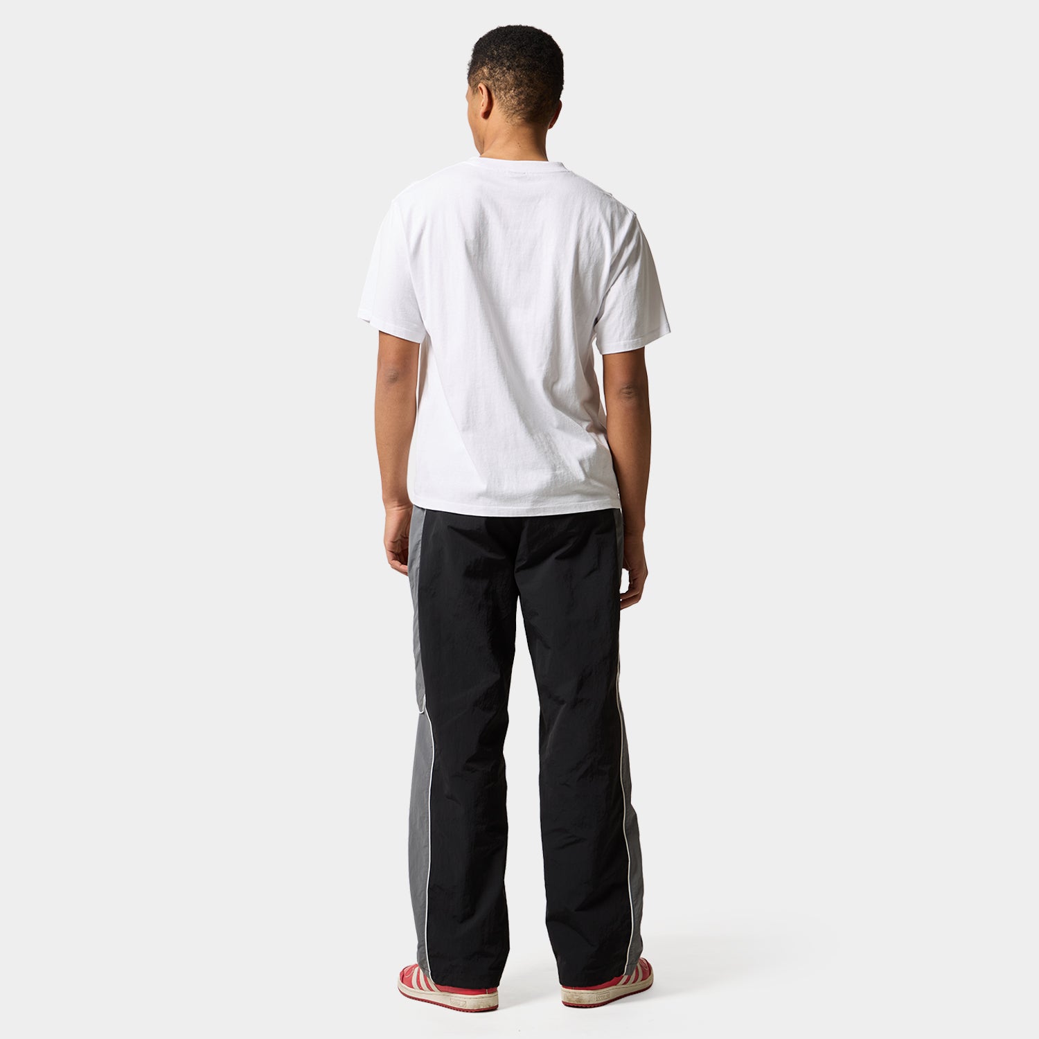HUF (ハフ) Worldwide JP /T-SHIRTS（Tシャツ）/ TAKE YOURS TEE商品 / WHITE