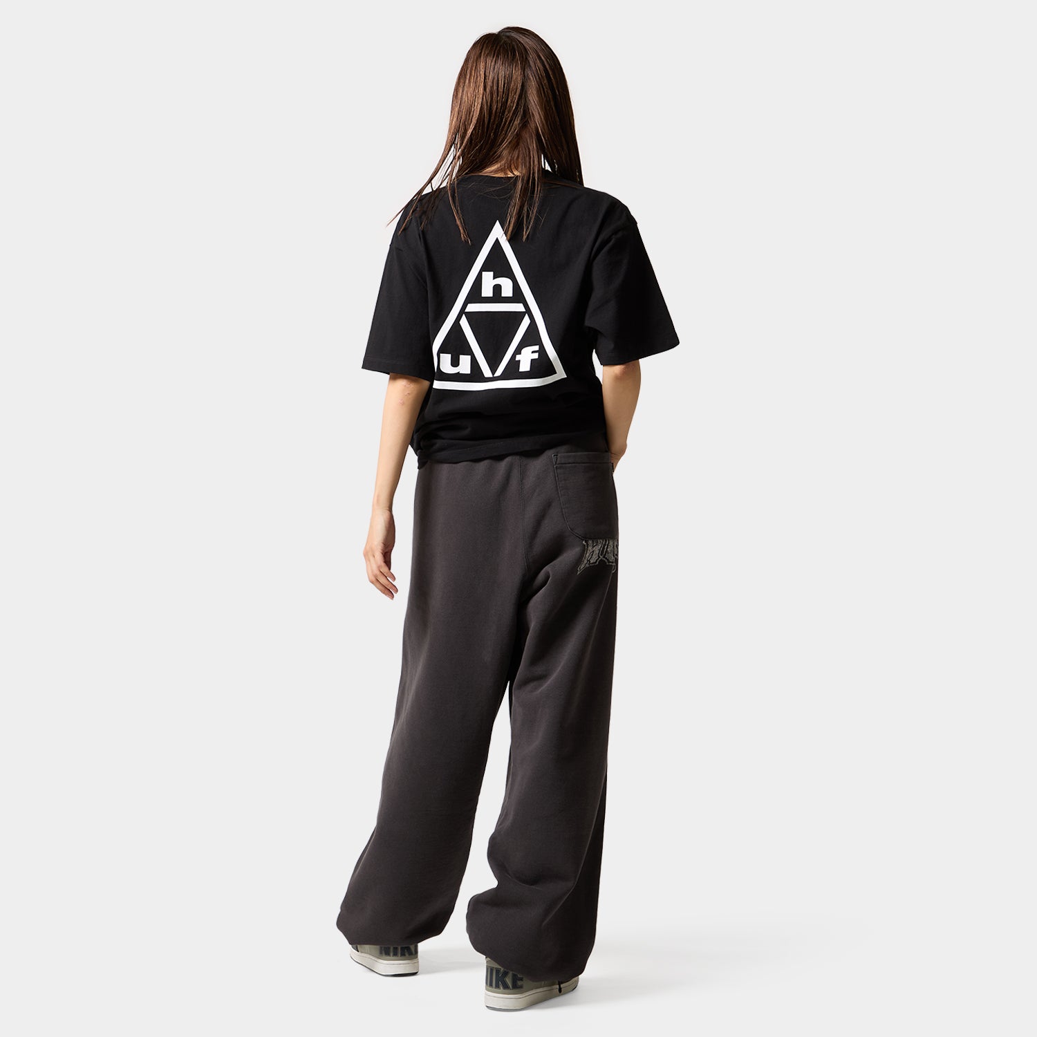 HUF (ハフ) Worldwide JP /T-SHIRTS（Tシャツ）/ TRIPLE TRIANGLE TEE商品 / FOREST GREEN