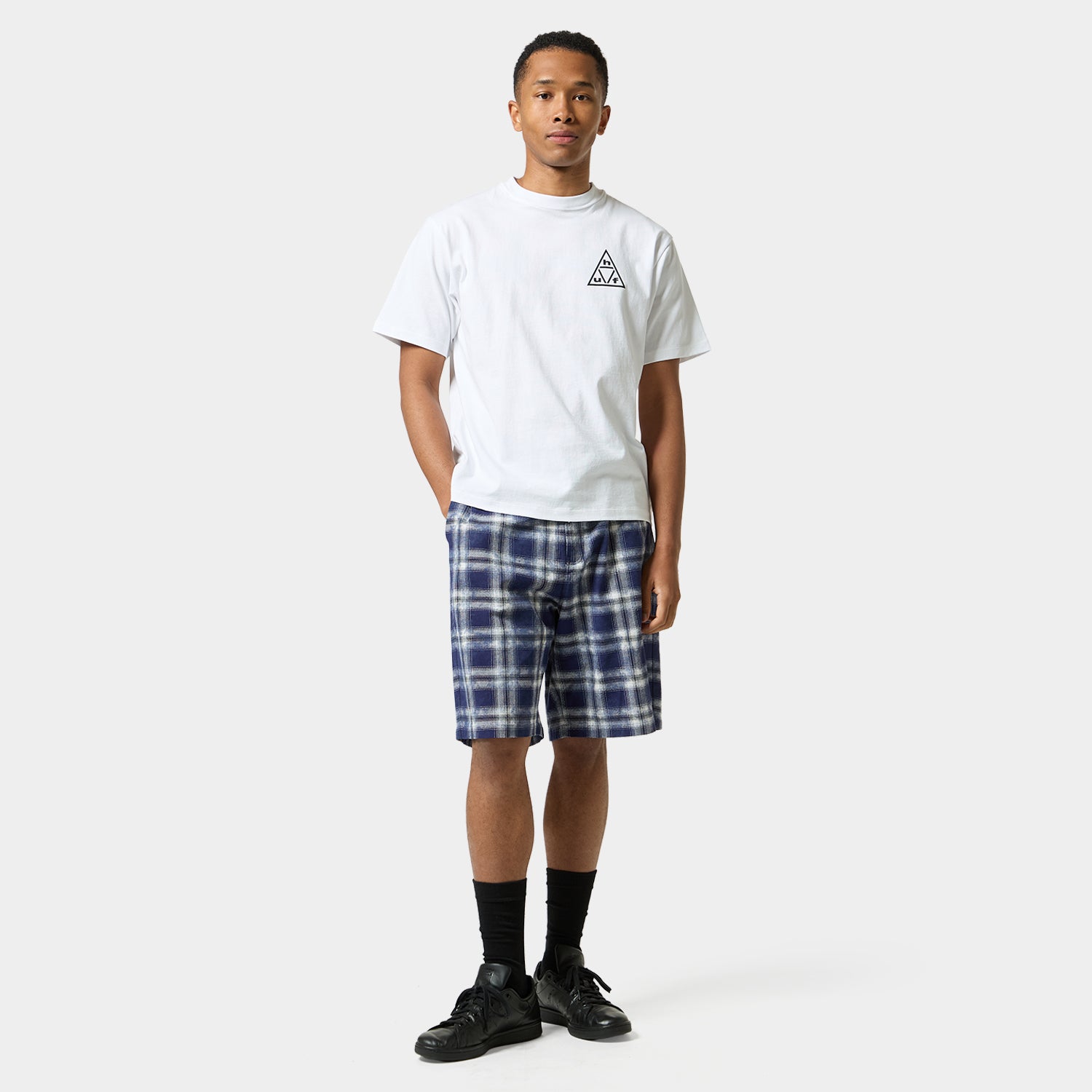 HUF (ハフ) Worldwide JP /T-SHIRTS（Tシャツ）/ TRIPLE TRIANGLE SS TEE商品 / BLACK