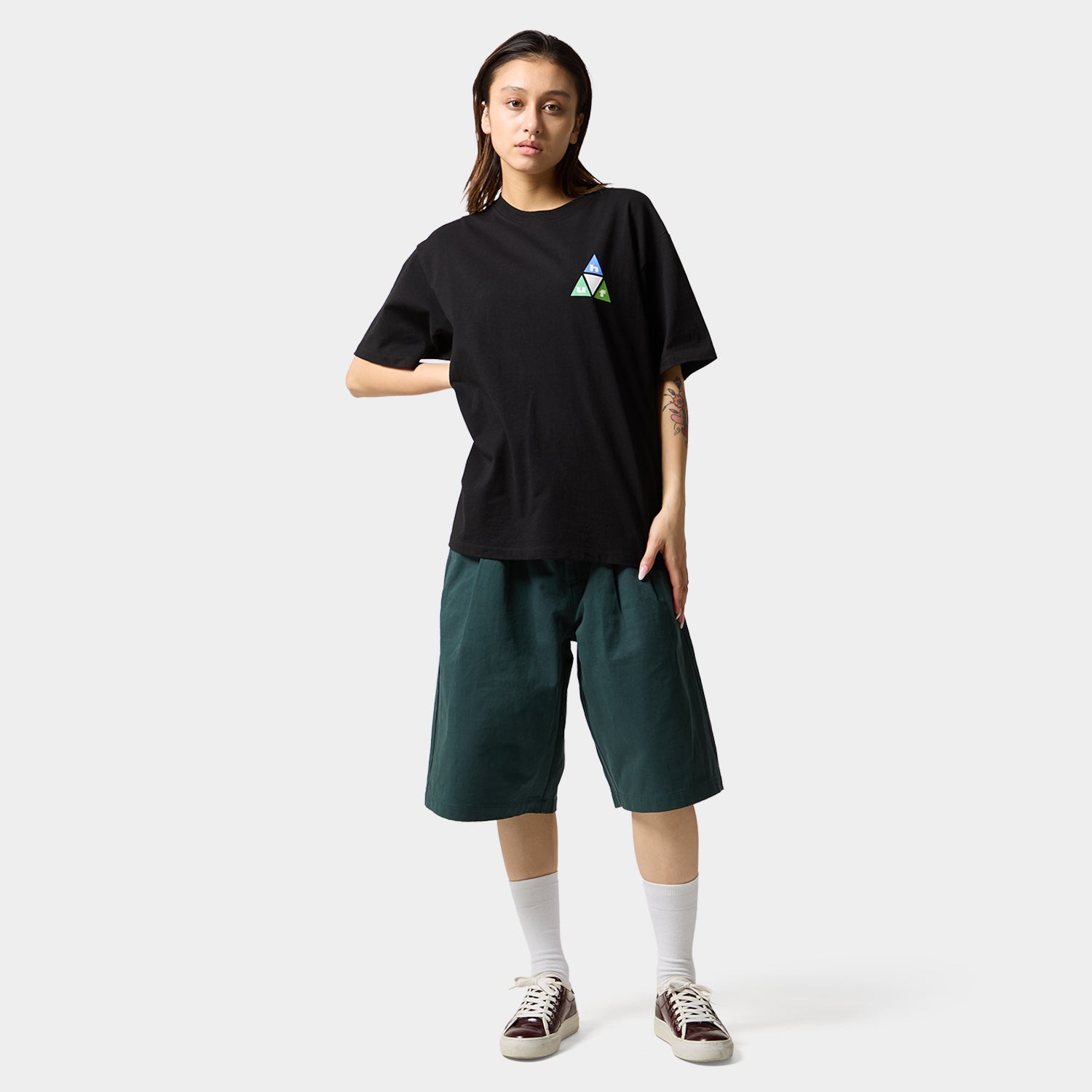 HUF (ハフ) Worldwide JP /T-SHIRTS（Tシャツ）/ PRISM TT TEE商品 / WHITE