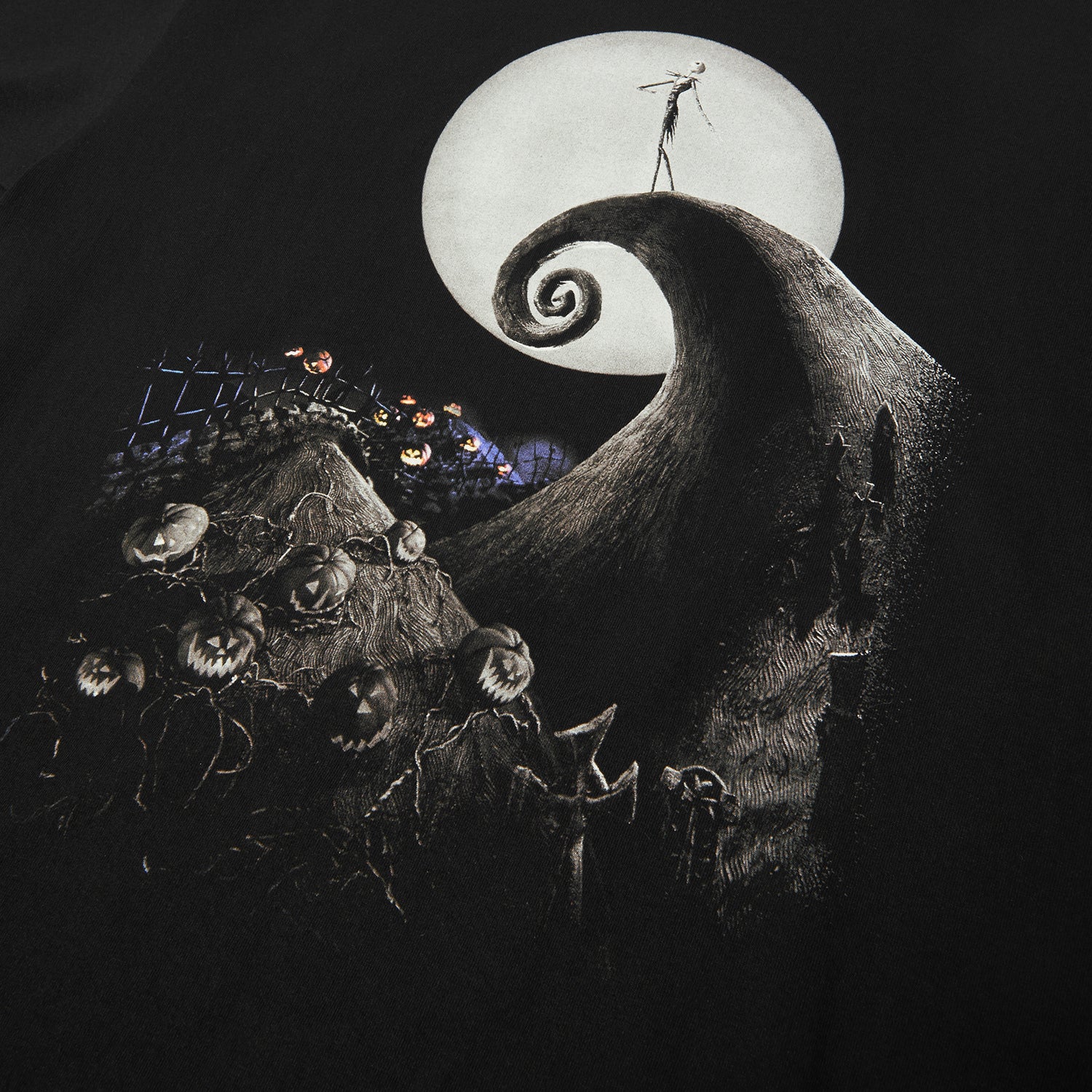 HUF (ハフ) Worldwide JP /T-SHIRTS（Tシャツ）/ HUF X NIGHTMARE BEFORE CHRISTMAS SPIRAL HILL TEE商品 / BLACK