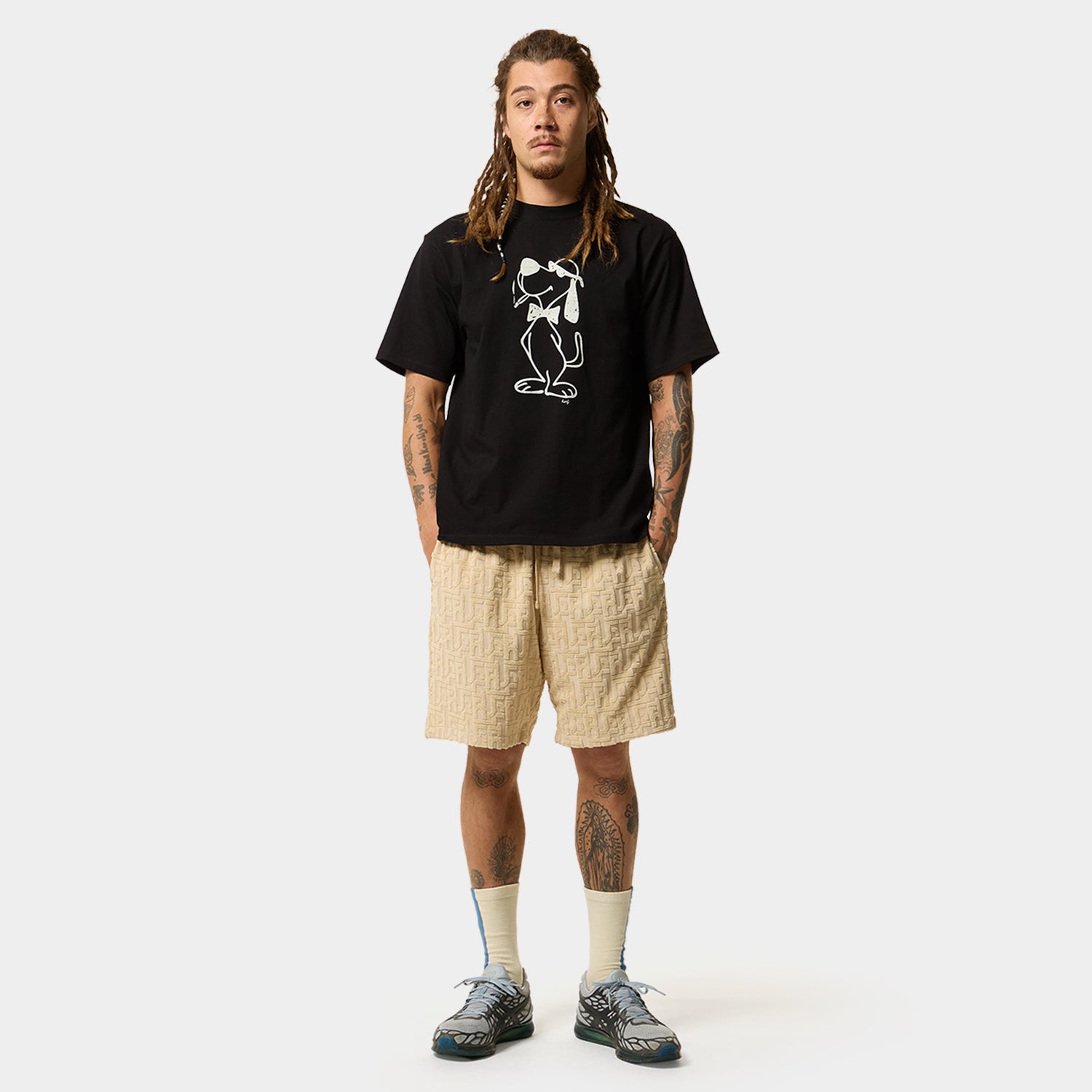 HUF (ハフ) Worldwide JP /T-SHIRTS（Tシャツ）/ CHILL DOG TEE商品 / WHITE