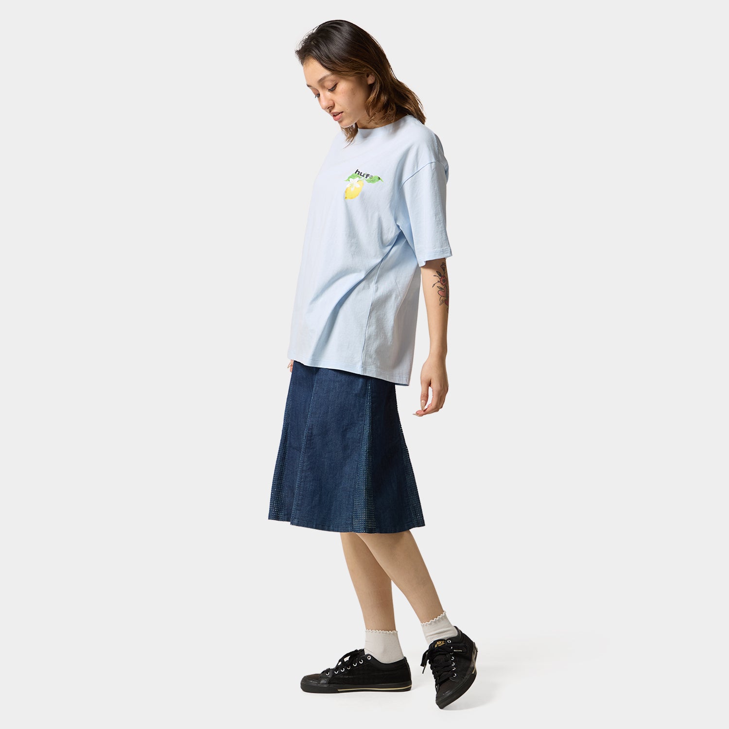 HUF (ハフ) Worldwide JP /T-SHIRTS（Tシャツ）/ SOUR LEMON TEE商品 / NAVY