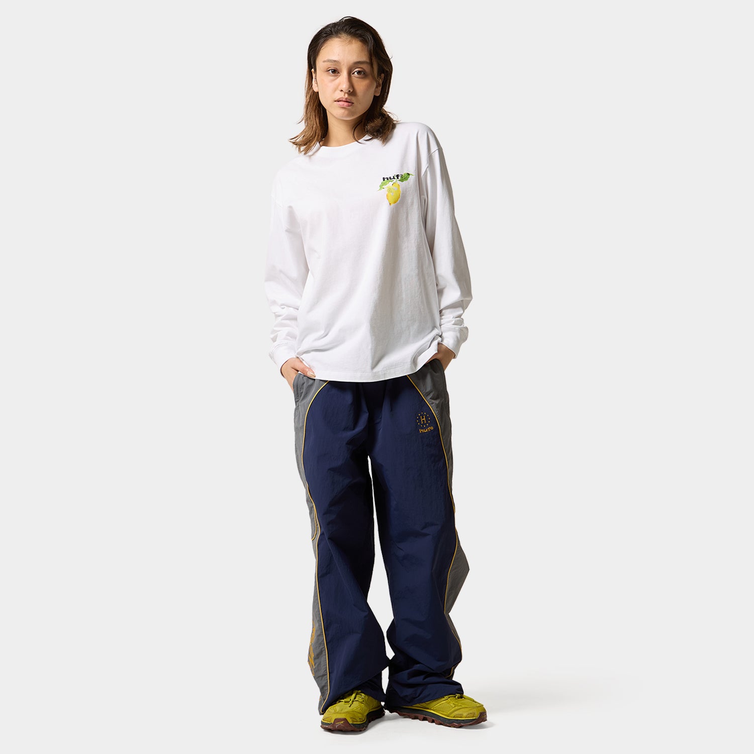 HUF (ハフ) Worldwide JP /T-SHIRTS（Tシャツ）/ SOUR LEMON LS TEE商品 / BLACK