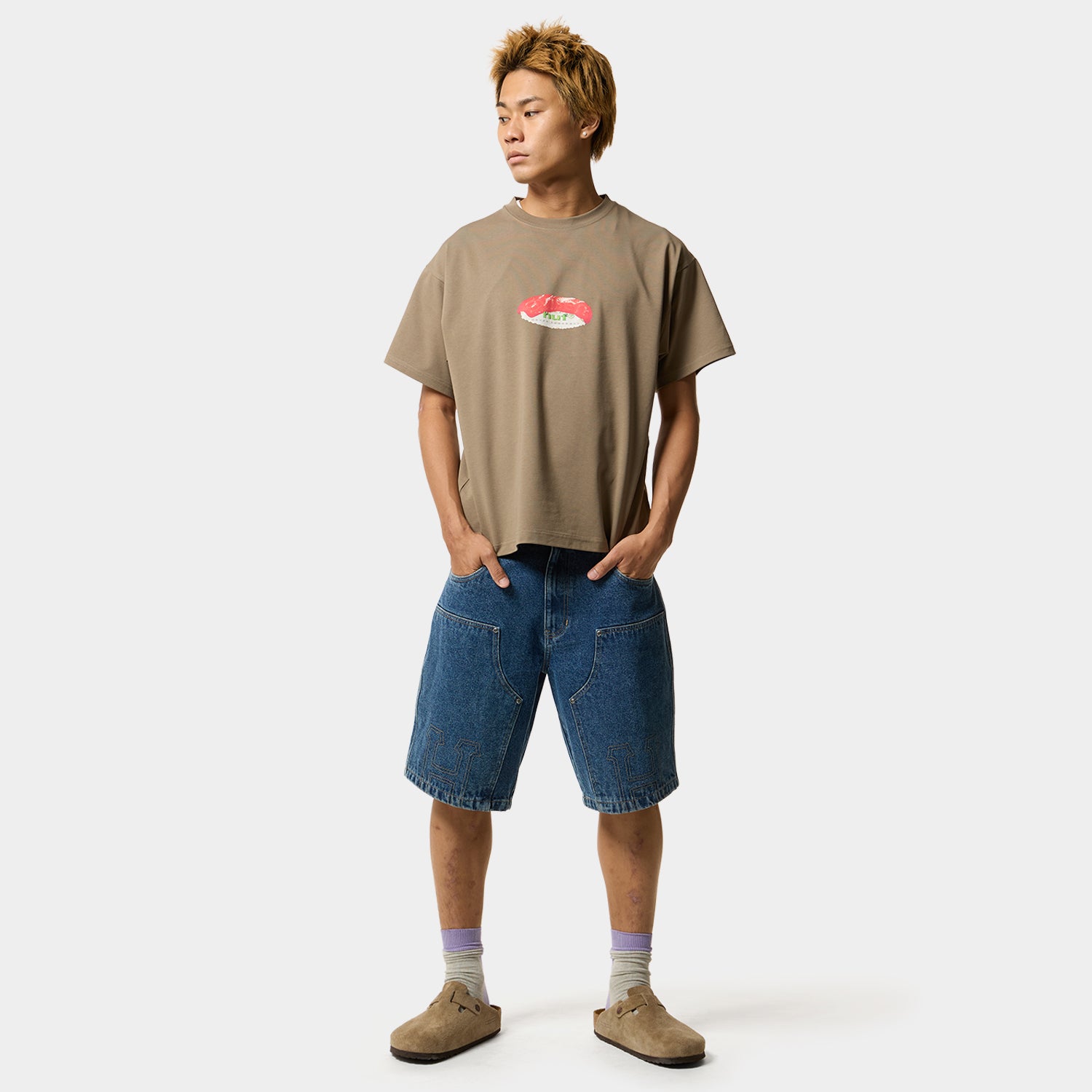 HUF (ハフ) Worldwide JP /T-SHIRTS（Tシャツ）/ HUF X EVISEN SKATEBOARDS HUF SUSHI TEE商品 / WHITE
